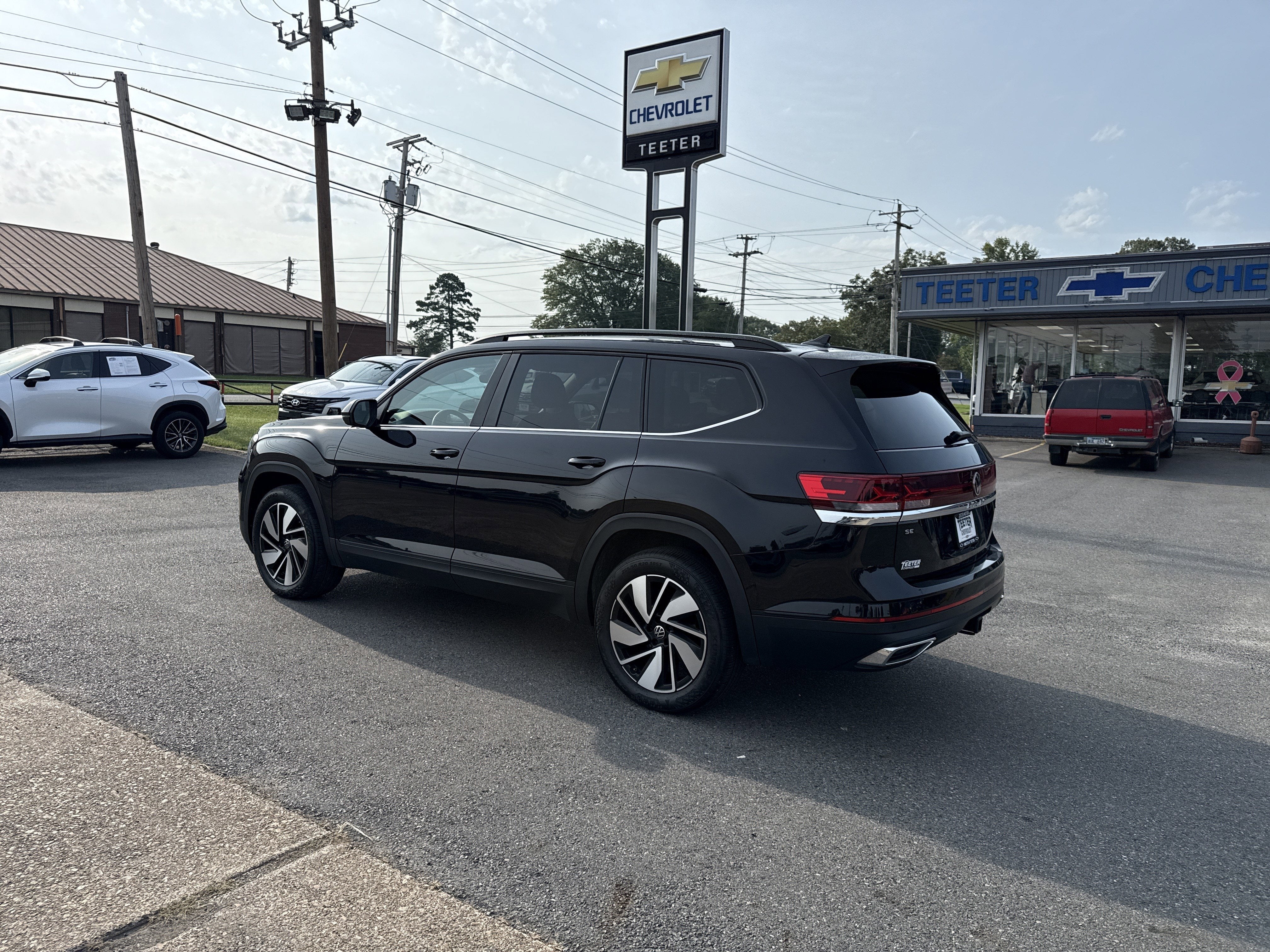 2024 Volkswagen Atlas 2.0T SE w/Technology