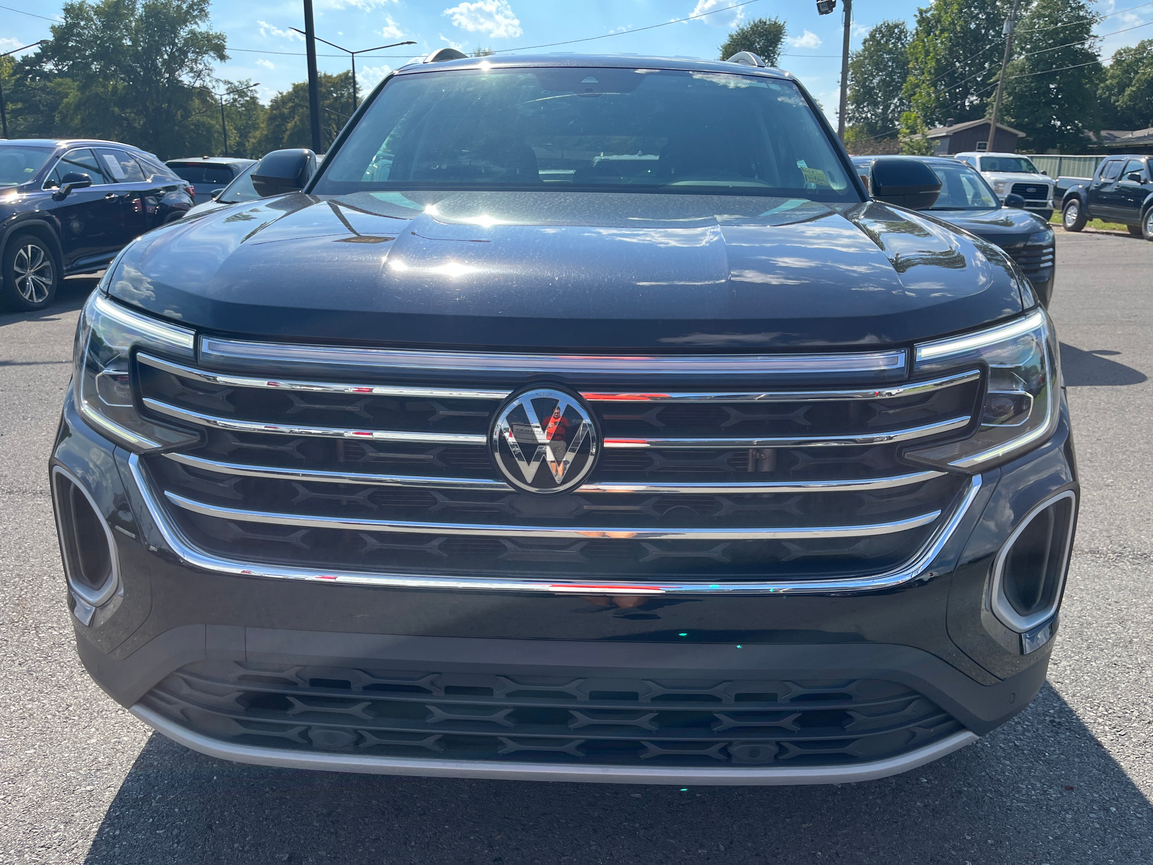 2025 Volkswagen Atlas 2.0T SE w/Technology