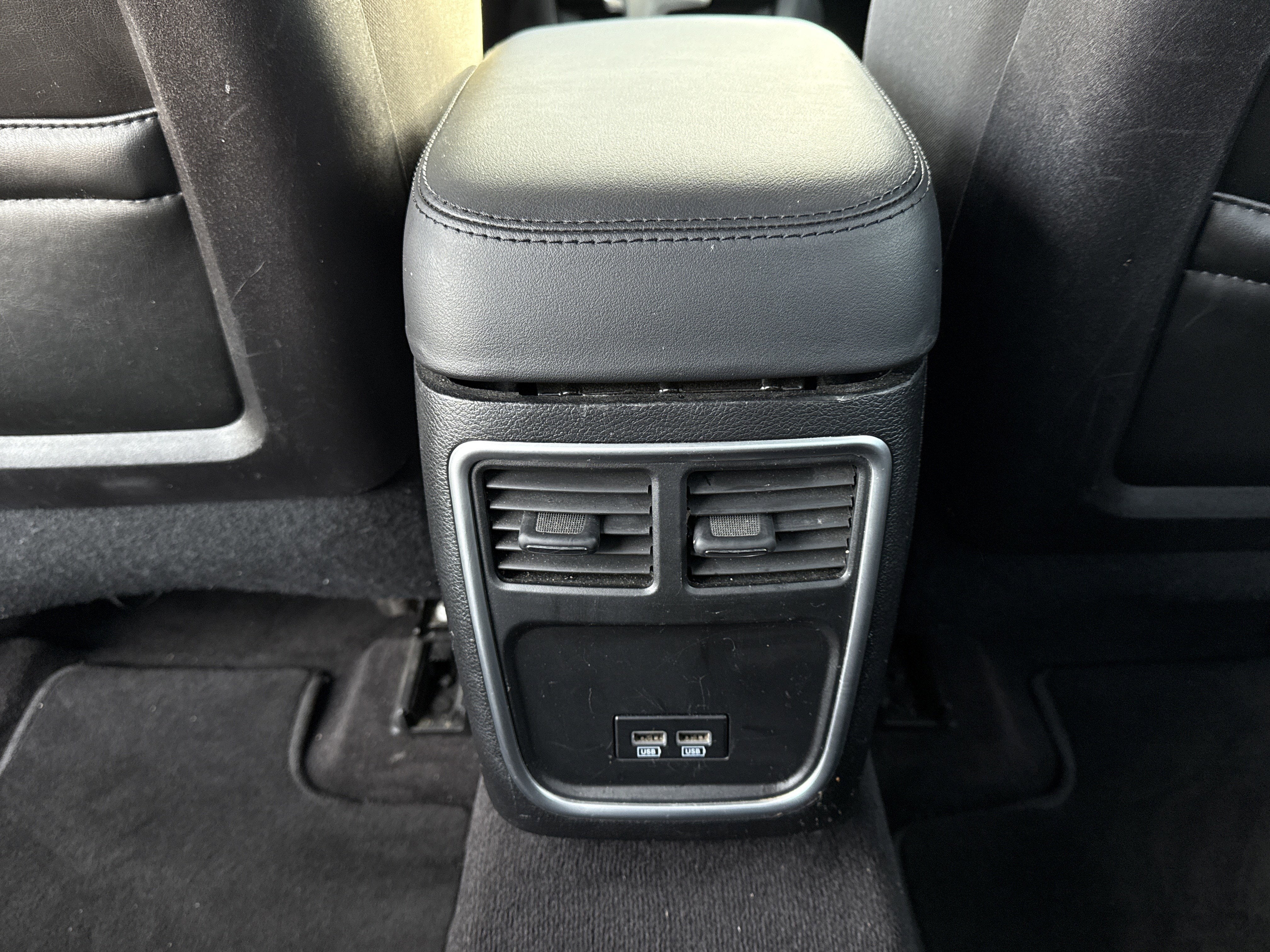 2018 Dodge Charger Base