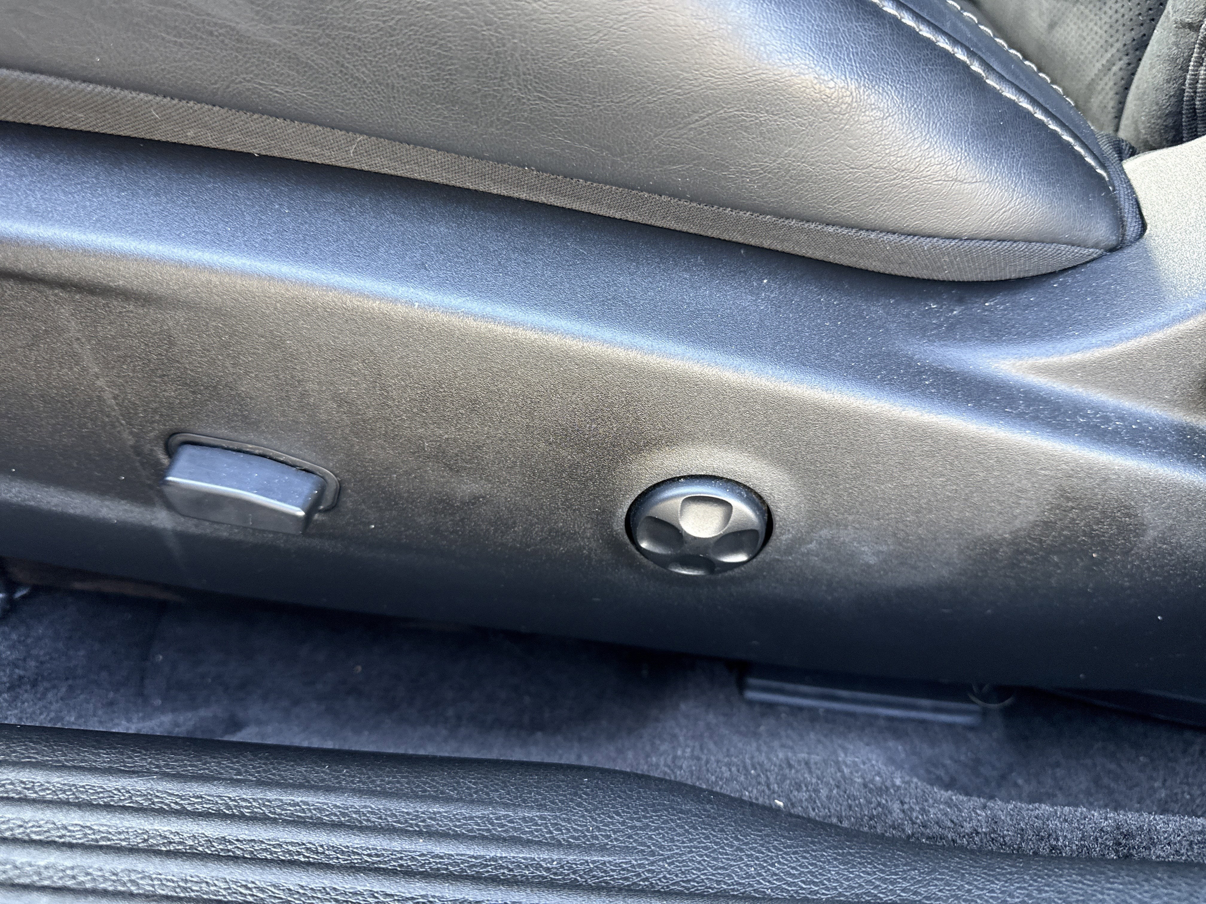 2016 Dodge Challenger R/T Plus