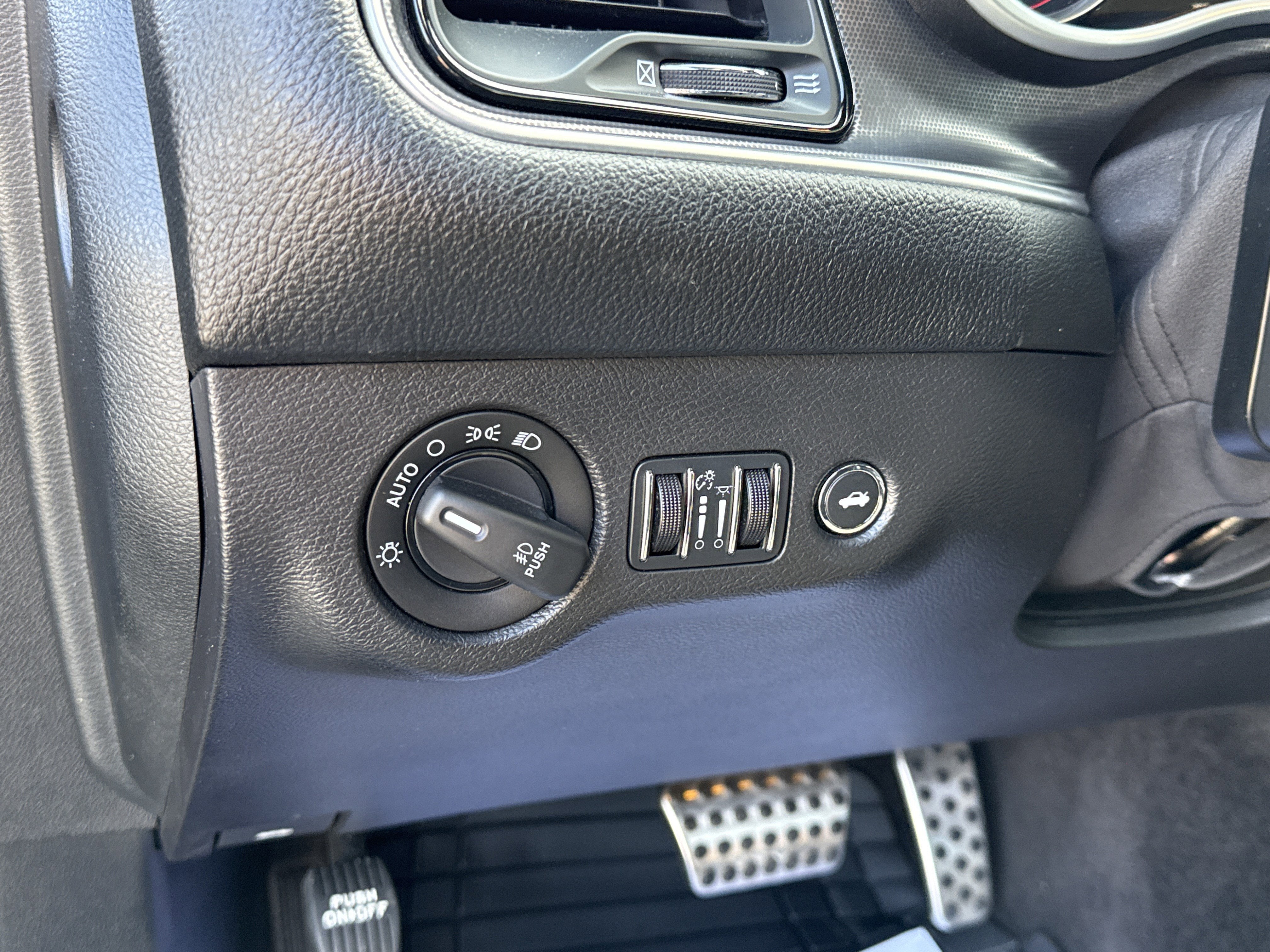 2016 Dodge Challenger R/T Plus