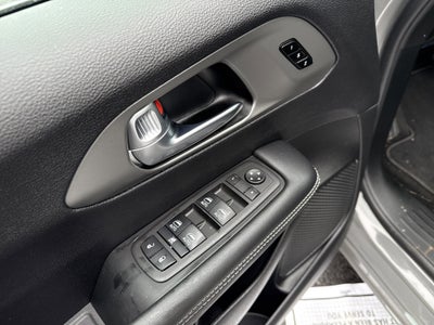 2025 Chrysler Pacifica Base