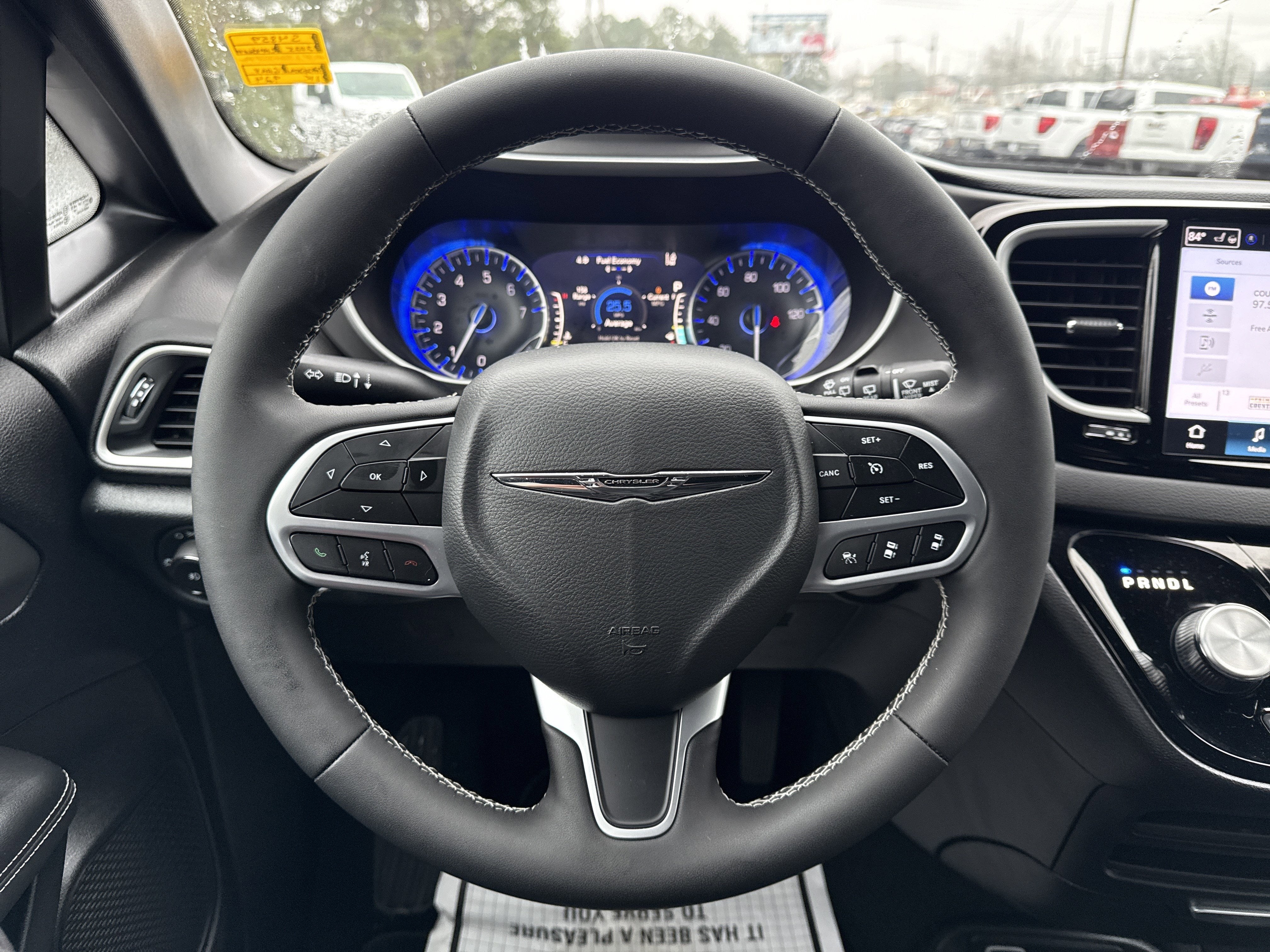 2025 Chrysler Pacifica Base