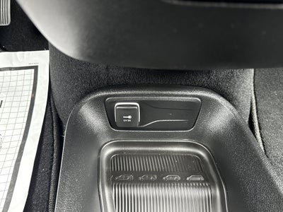 2025 Chrysler Pacifica Base