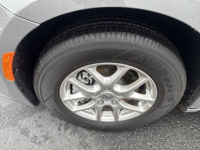 2025 Chrysler Pacifica Base