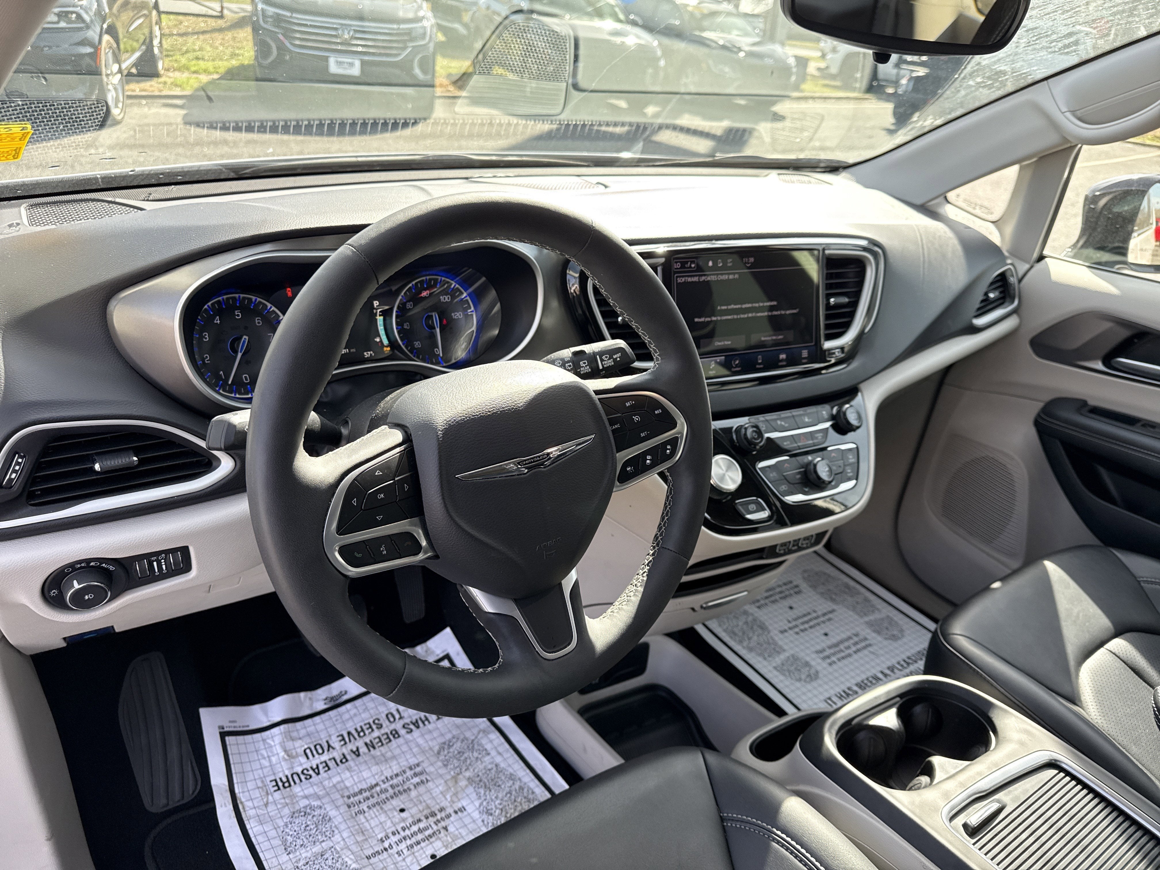 2024 Chrysler Pacifica Touring L