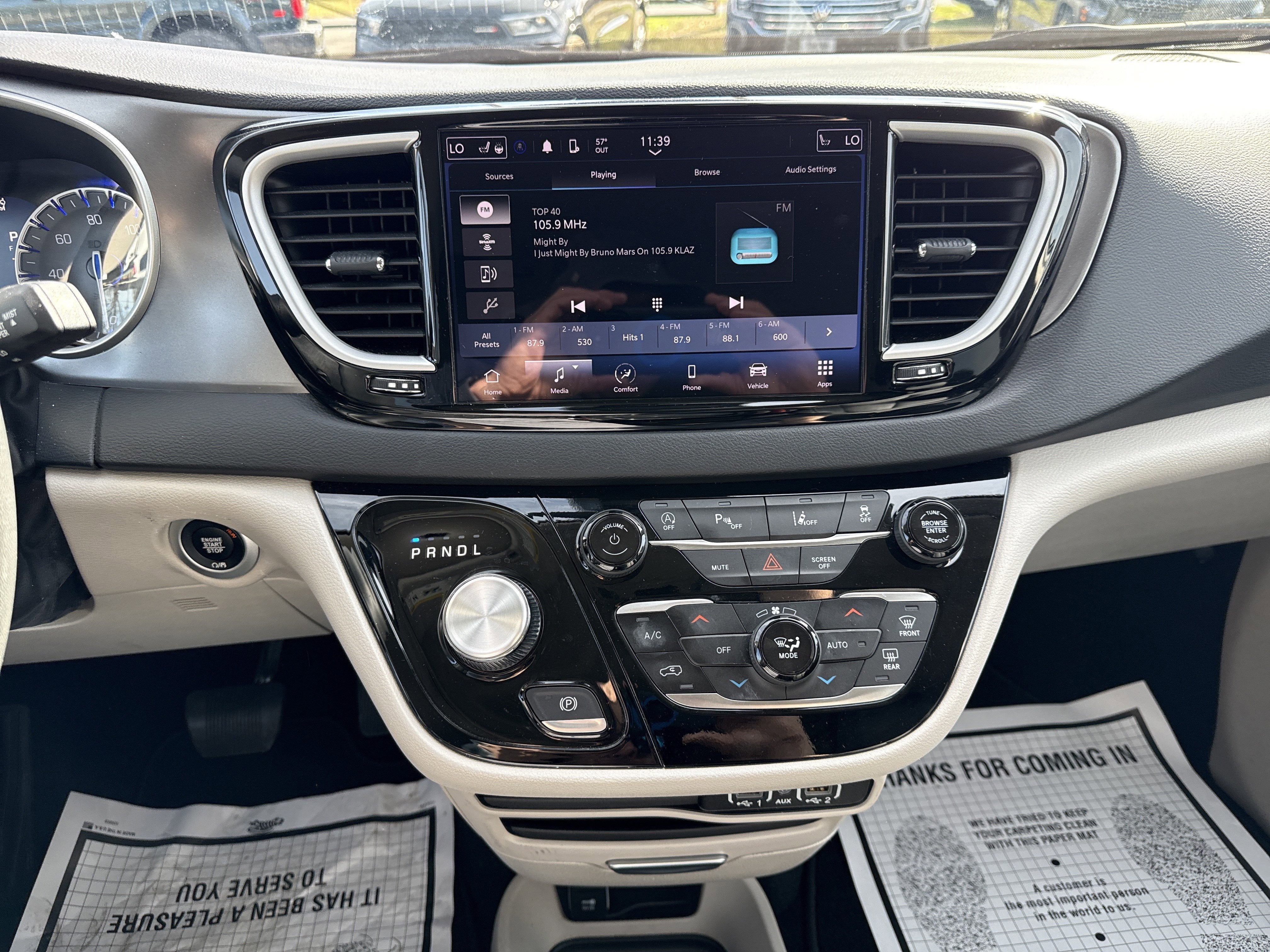 2024 Chrysler Pacifica Touring L