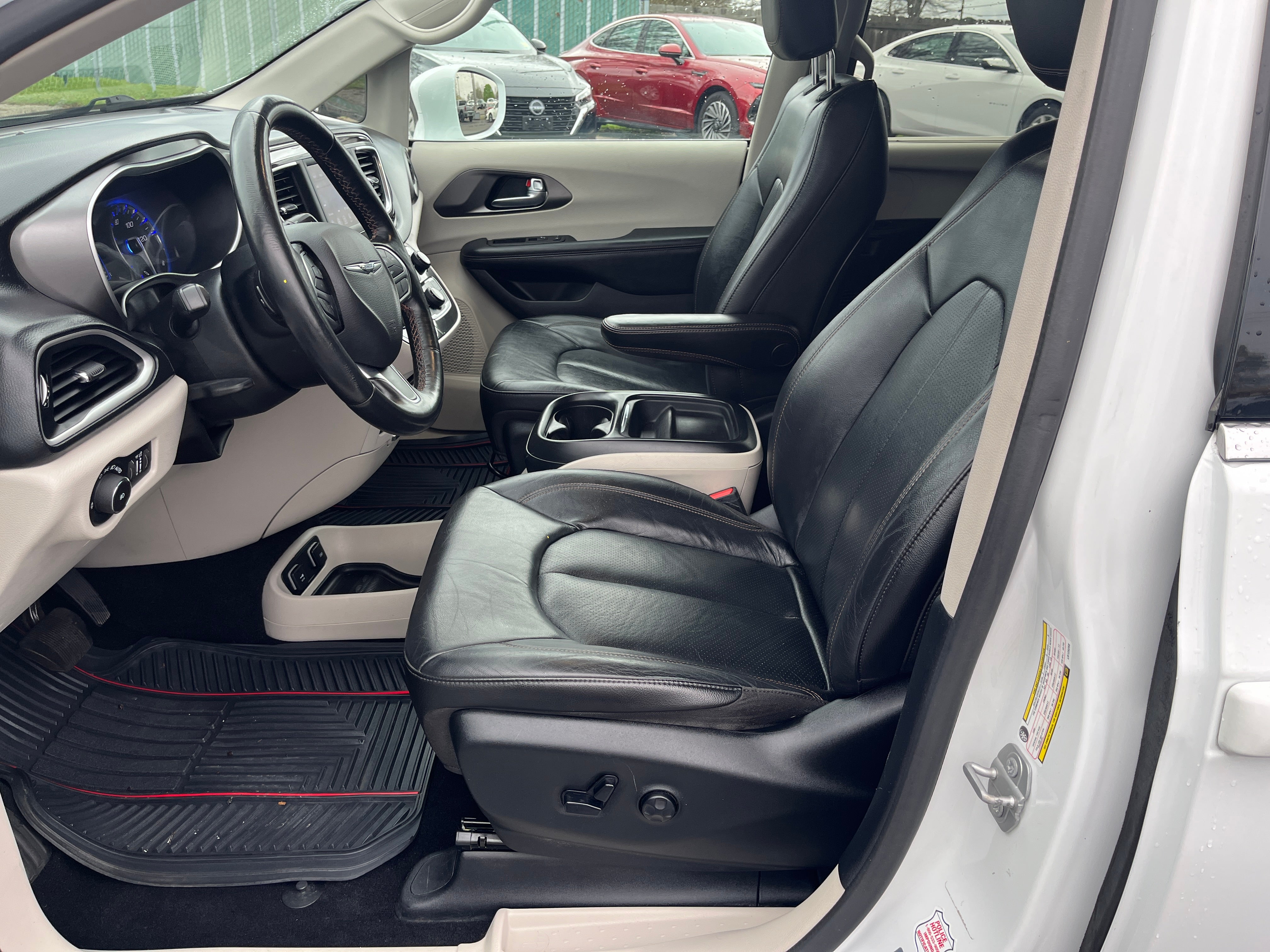 2020 Chrysler Pacifica Touring L