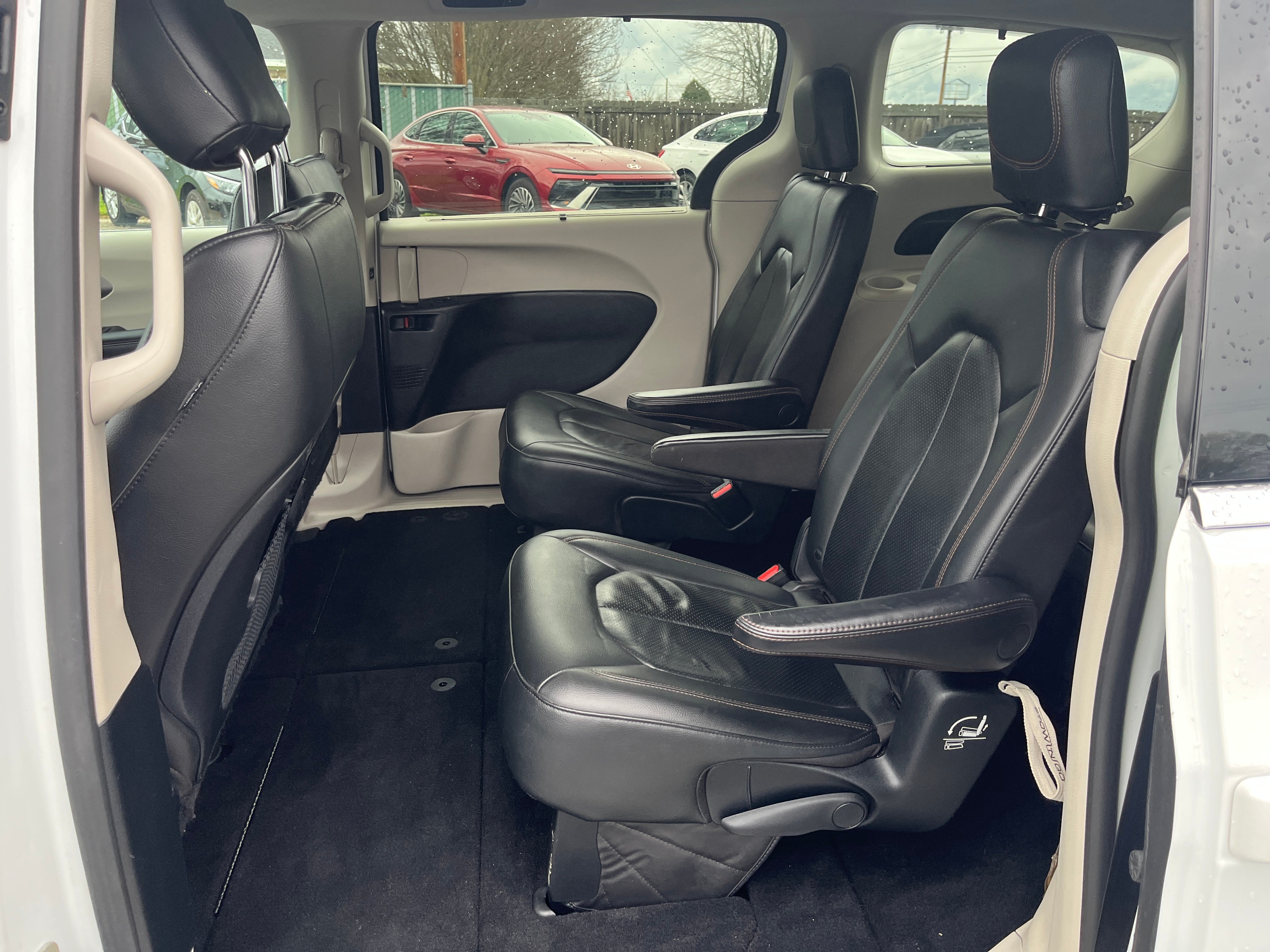 2020 Chrysler Pacifica Touring L