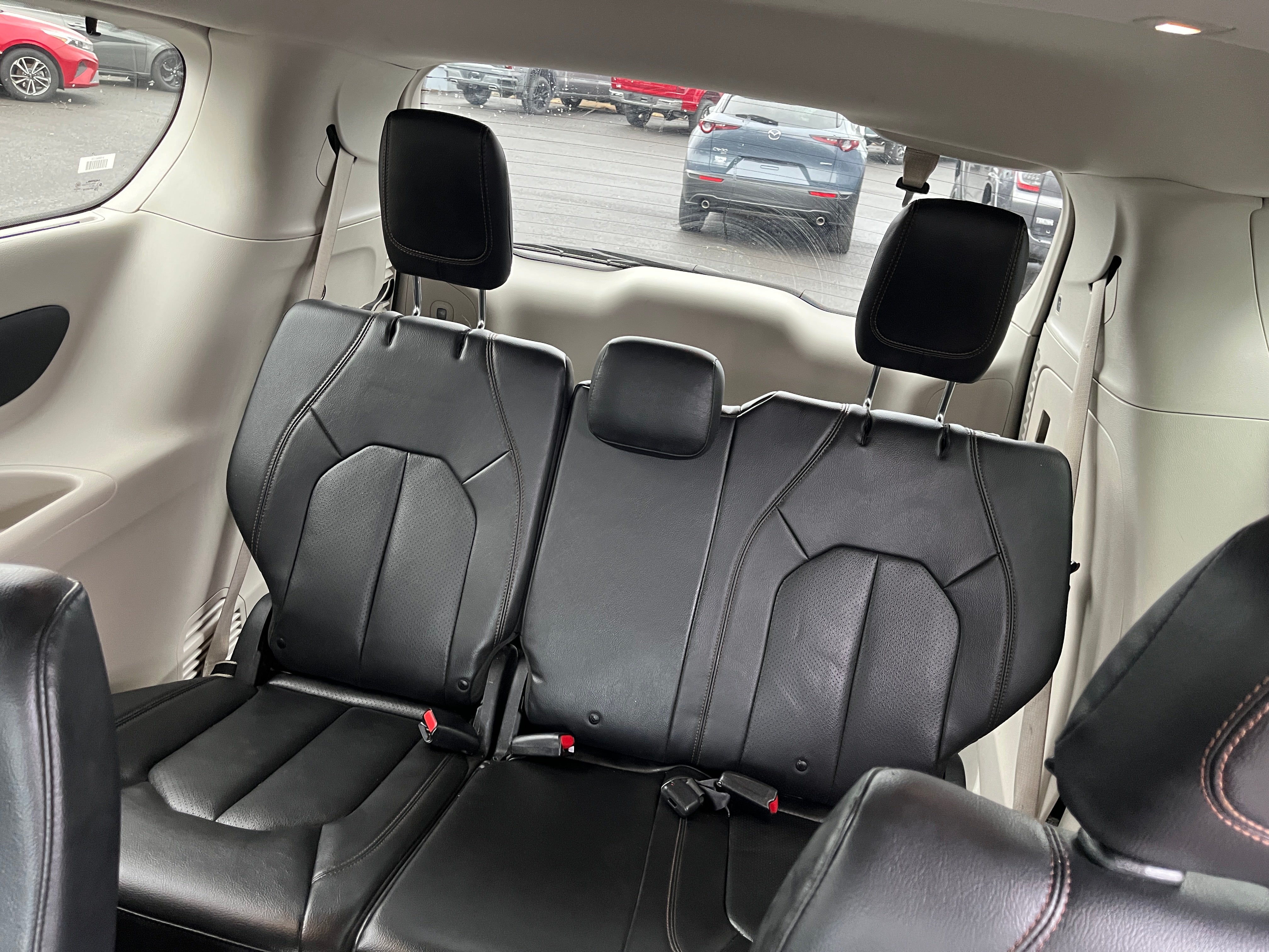 2020 Chrysler Pacifica Touring L