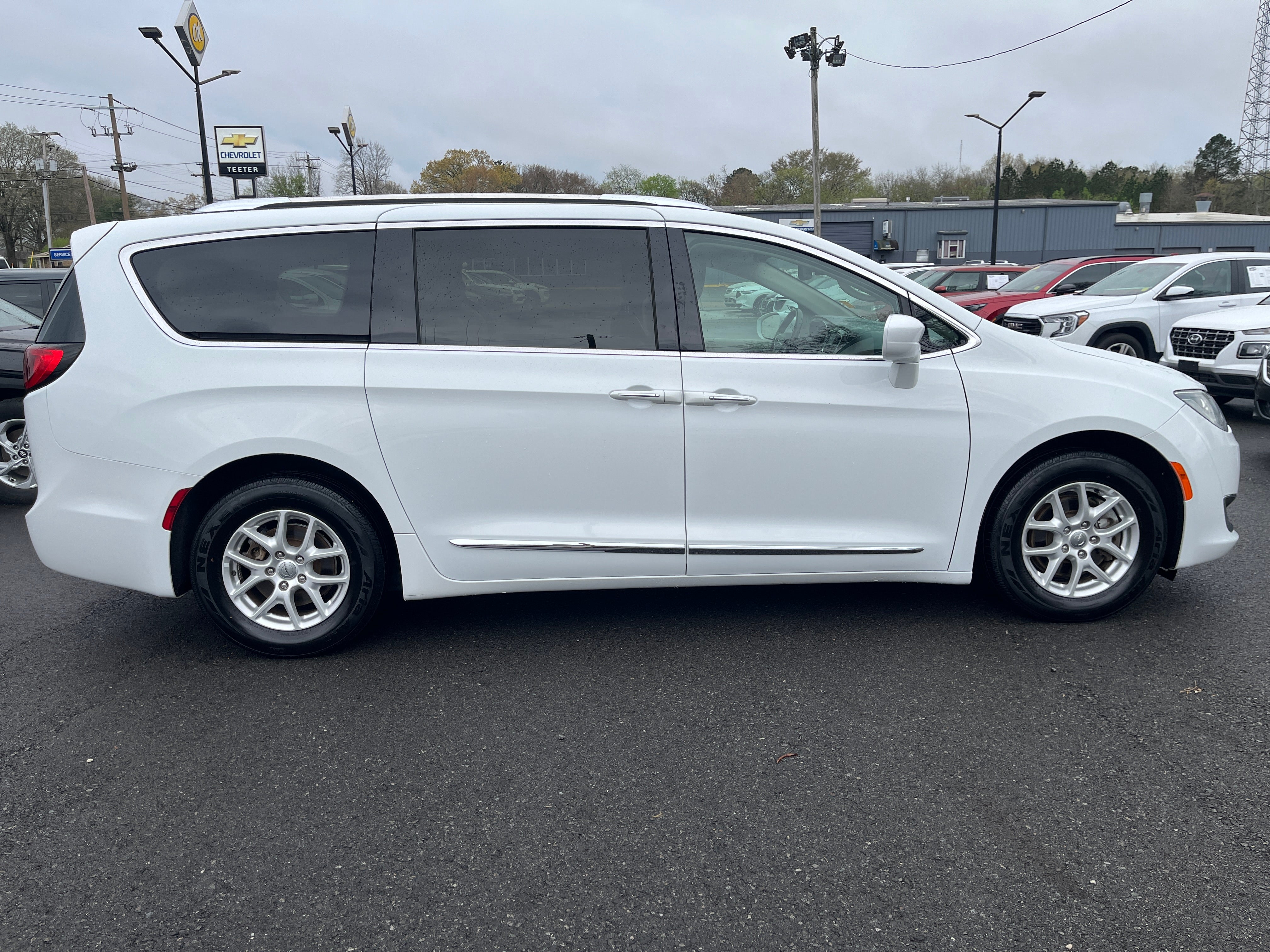 2020 Chrysler Pacifica Touring L