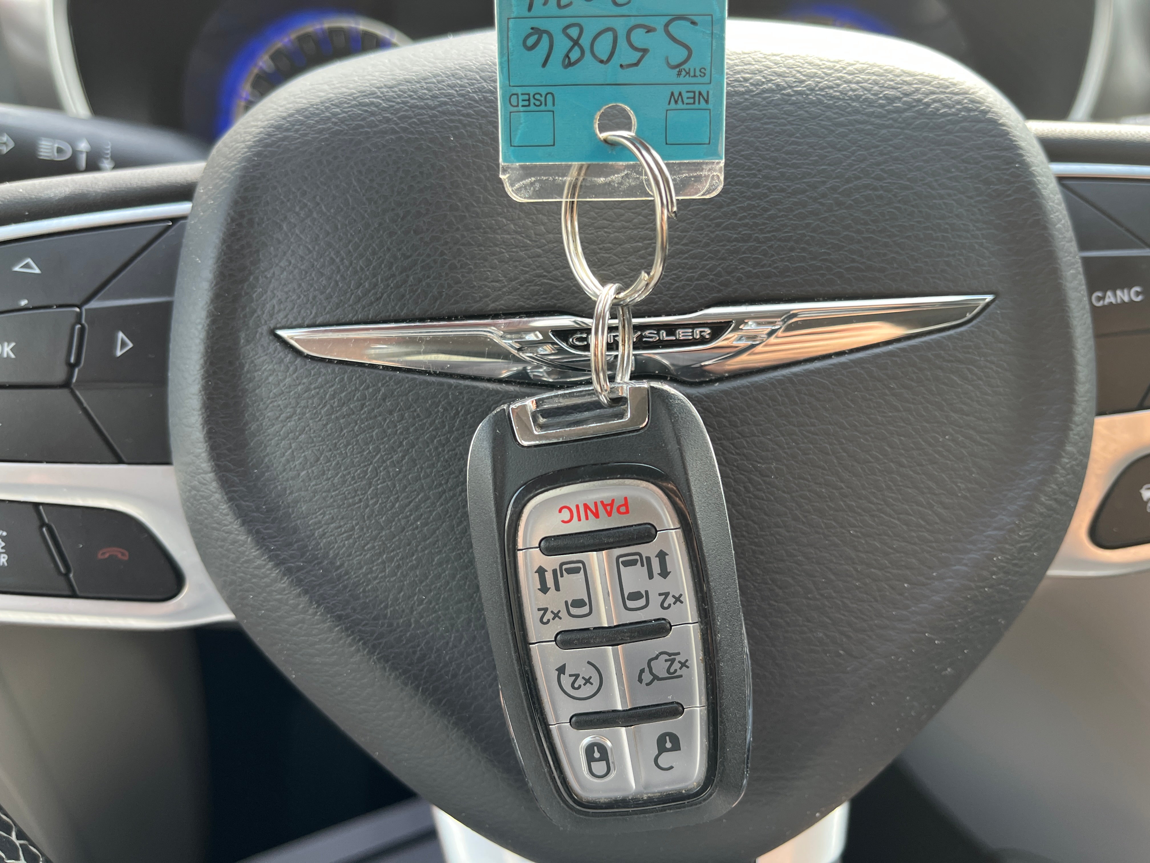 2024 Chrysler Pacifica Touring L