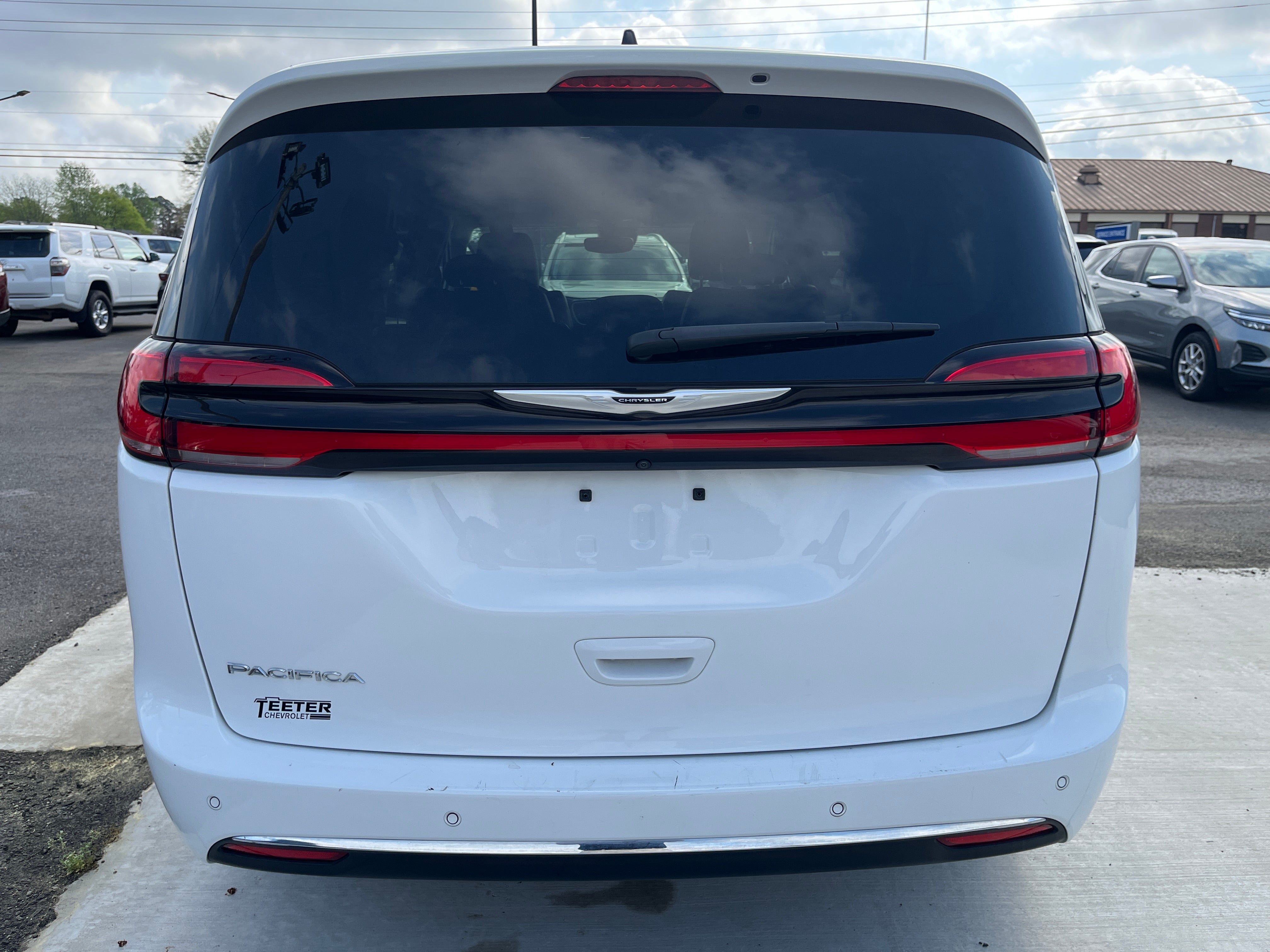 2024 Chrysler Pacifica Touring L