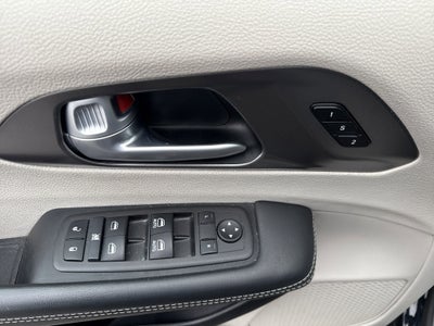 2024 Chrysler Pacifica Base