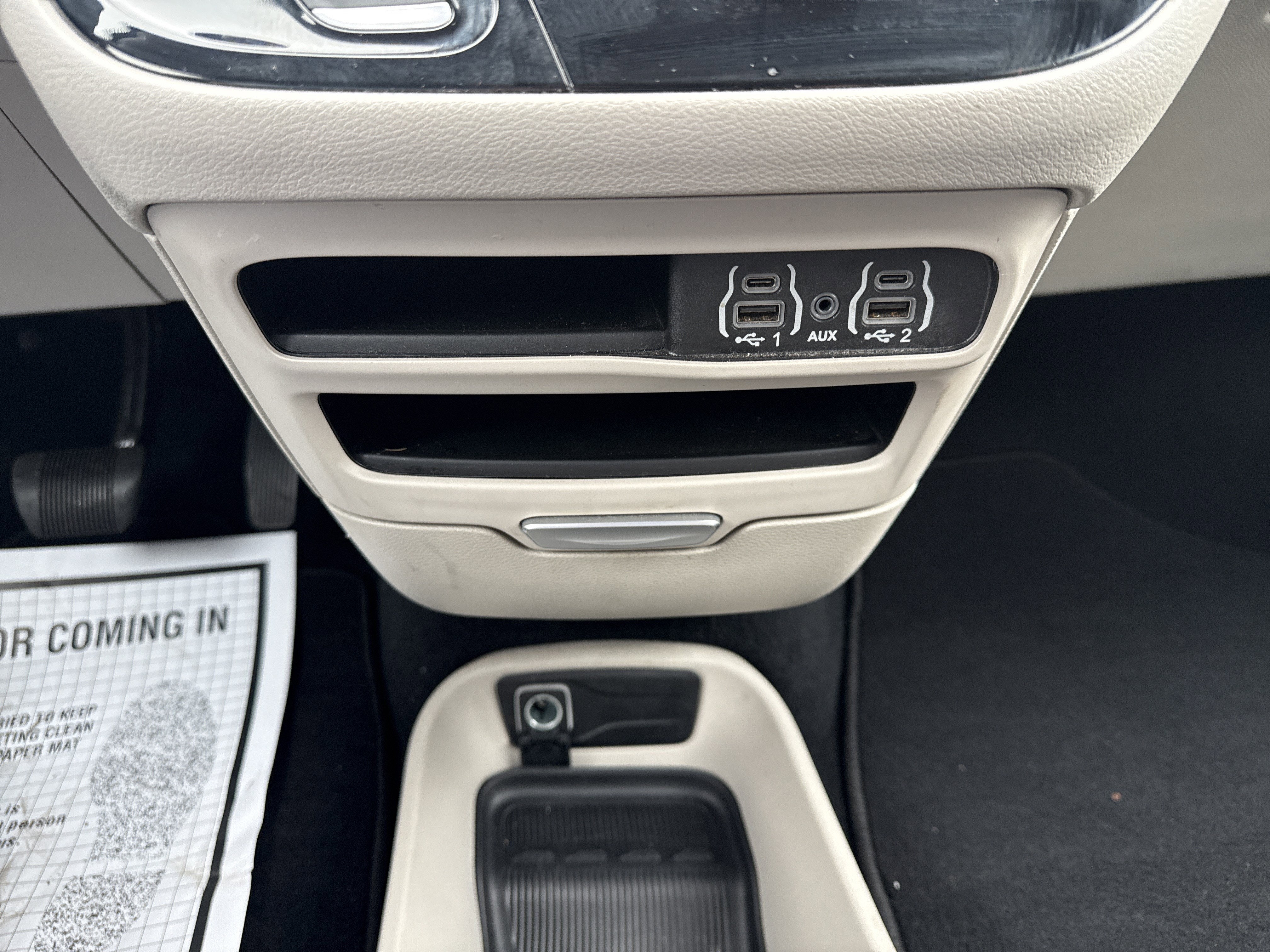 2024 Chrysler Pacifica Base