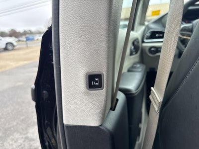 2024 Chrysler Pacifica Base