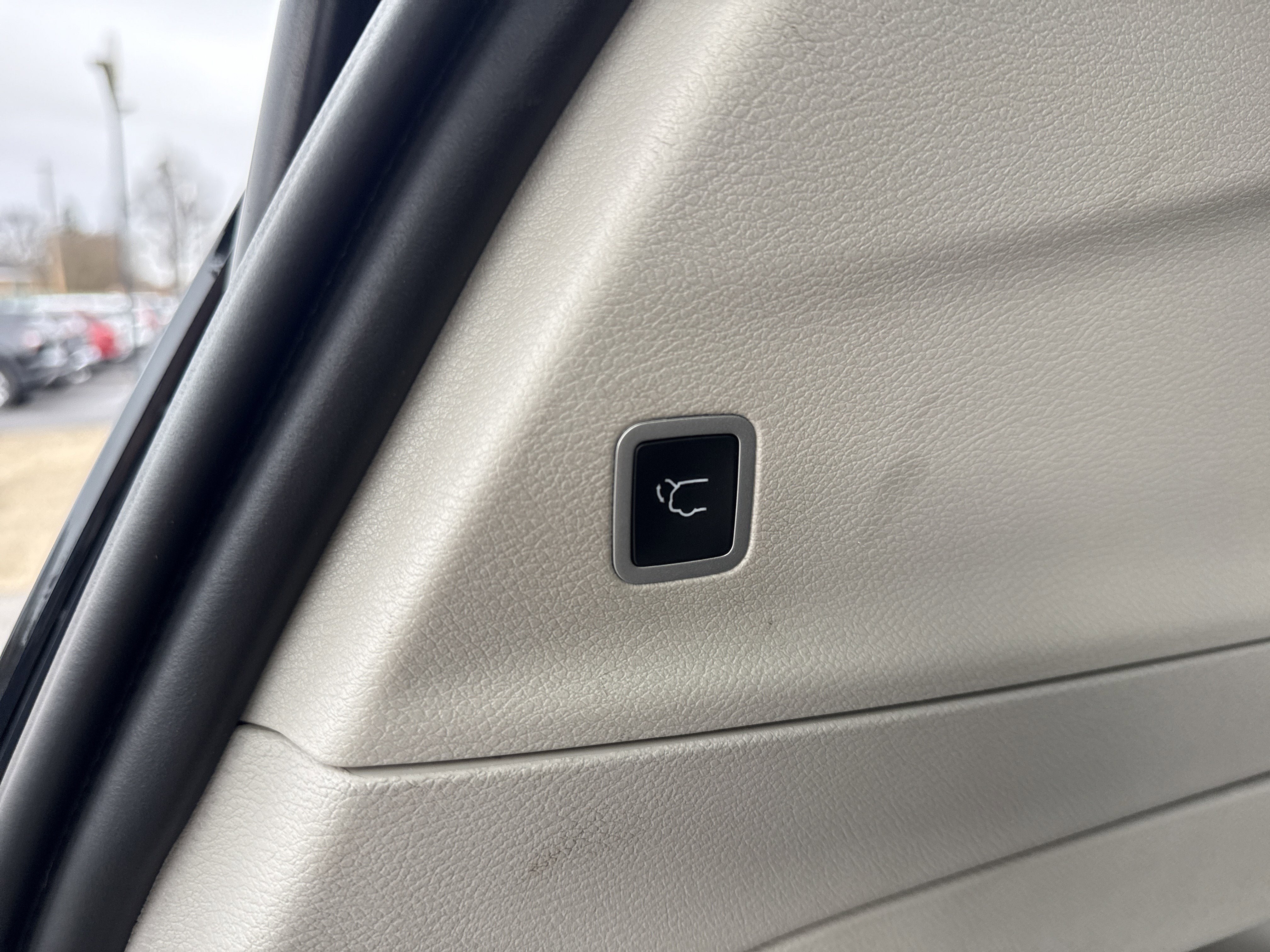 2024 Chrysler Pacifica Base