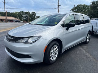 2024 Chrysler Voyager LX