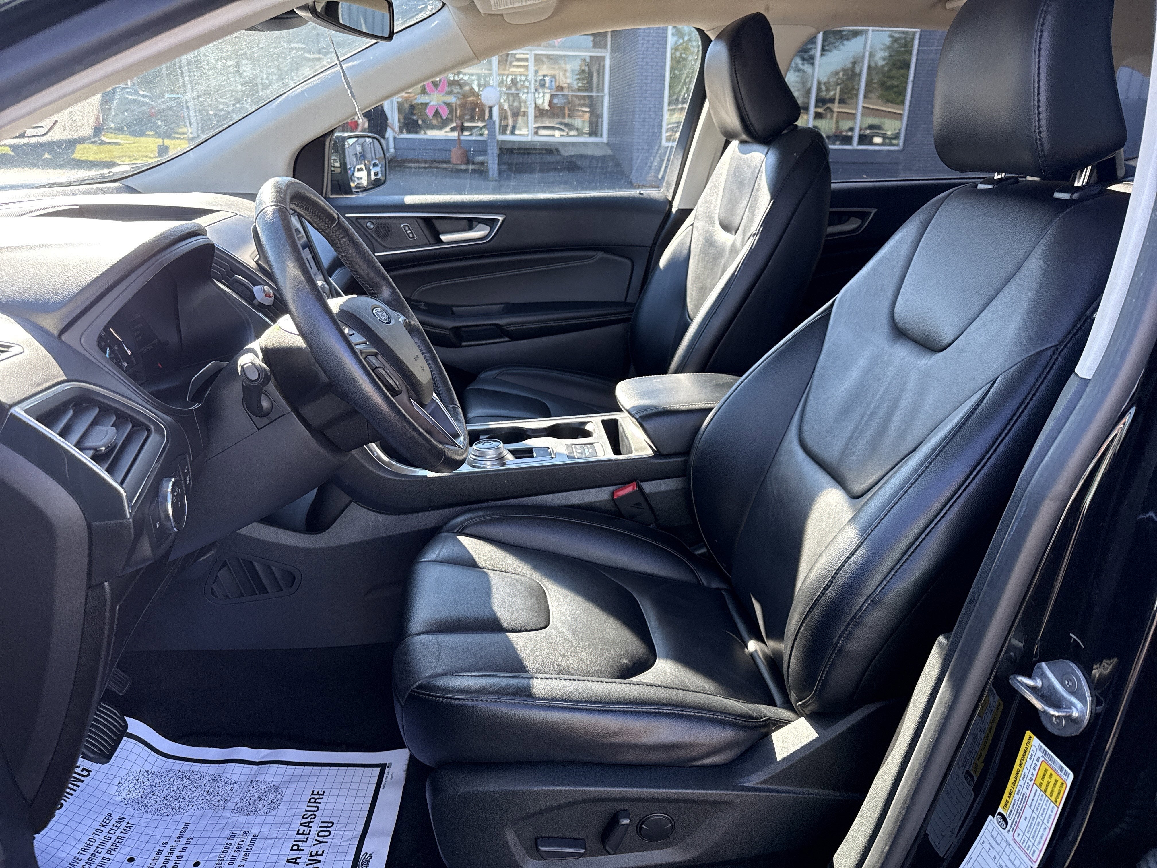 2022 Ford Edge Titanium