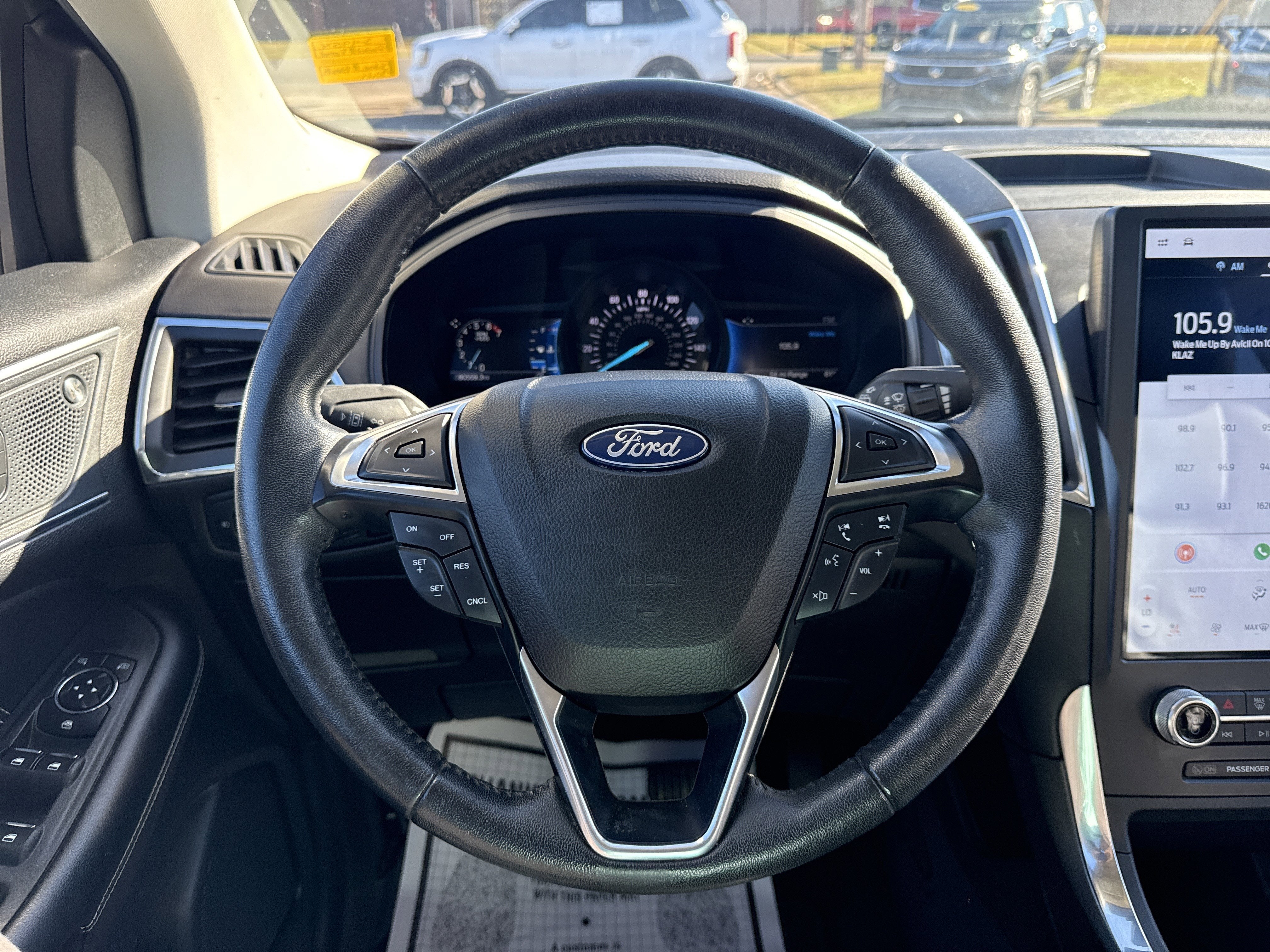 2022 Ford Edge Titanium