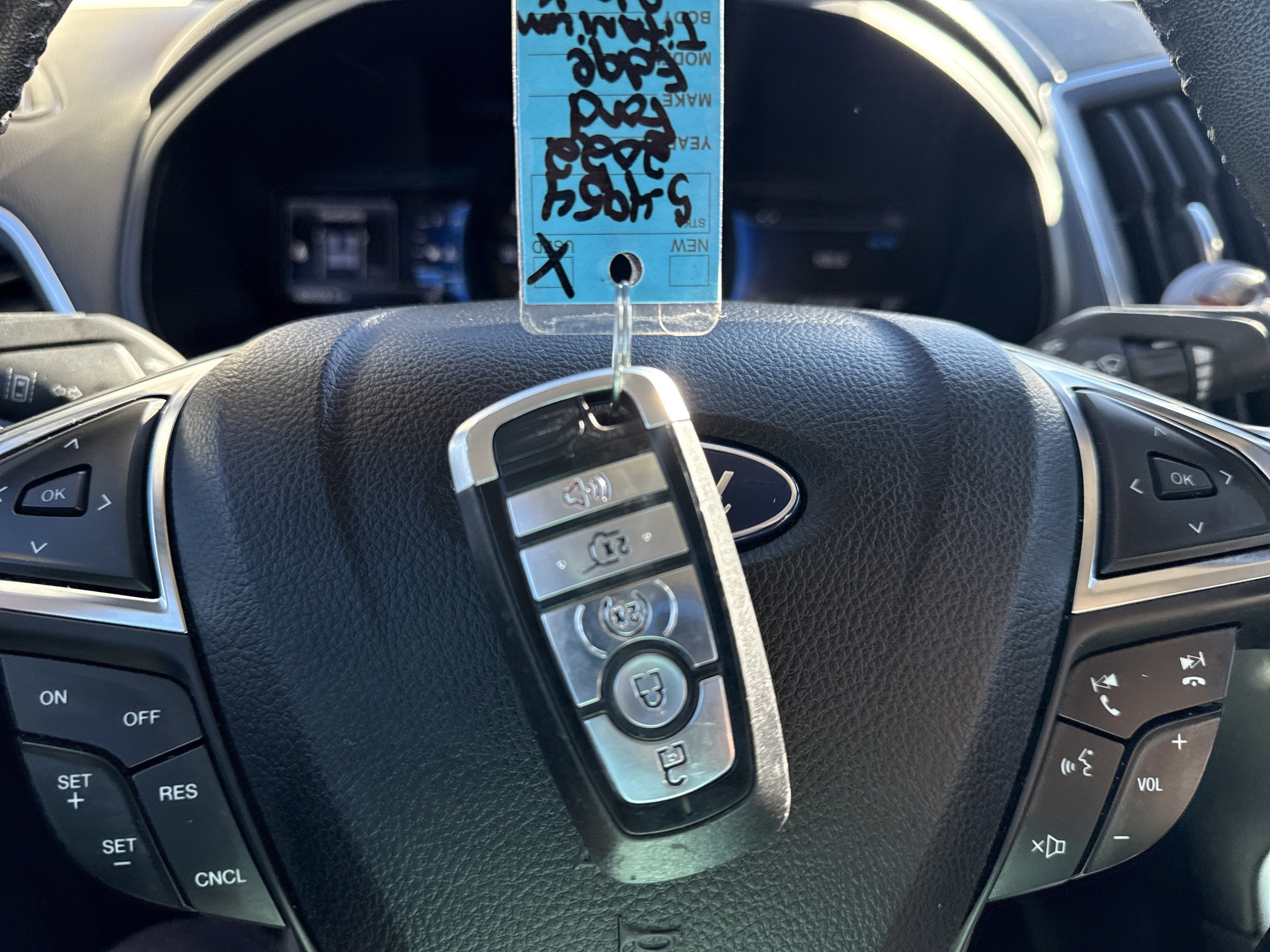 2022 Ford Edge Titanium