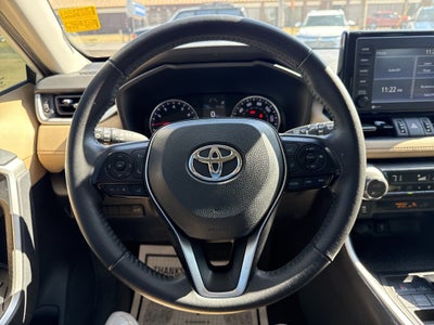 2020 Toyota RAV4 XLE Premium