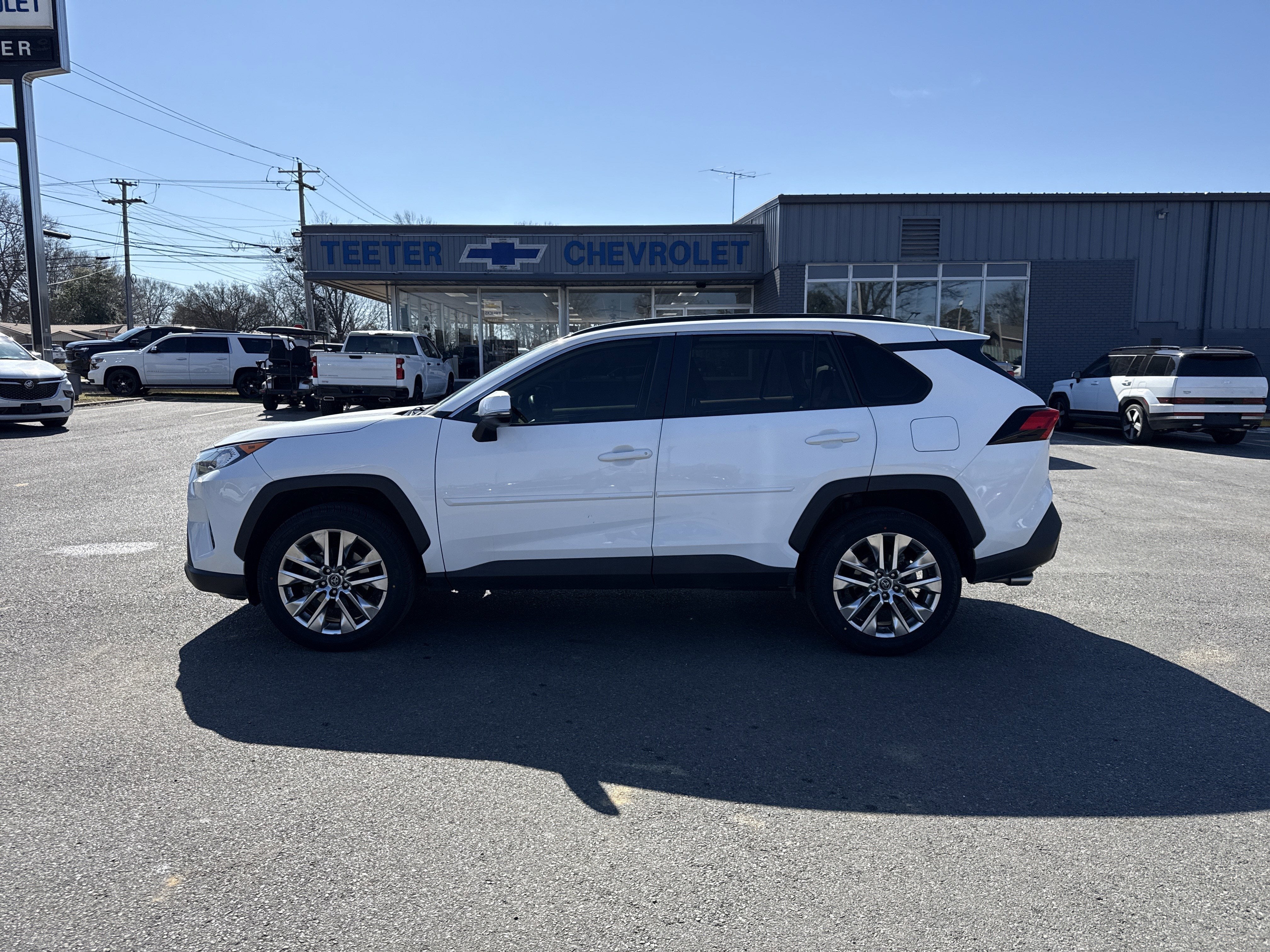 2020 Toyota RAV4 XLE Premium