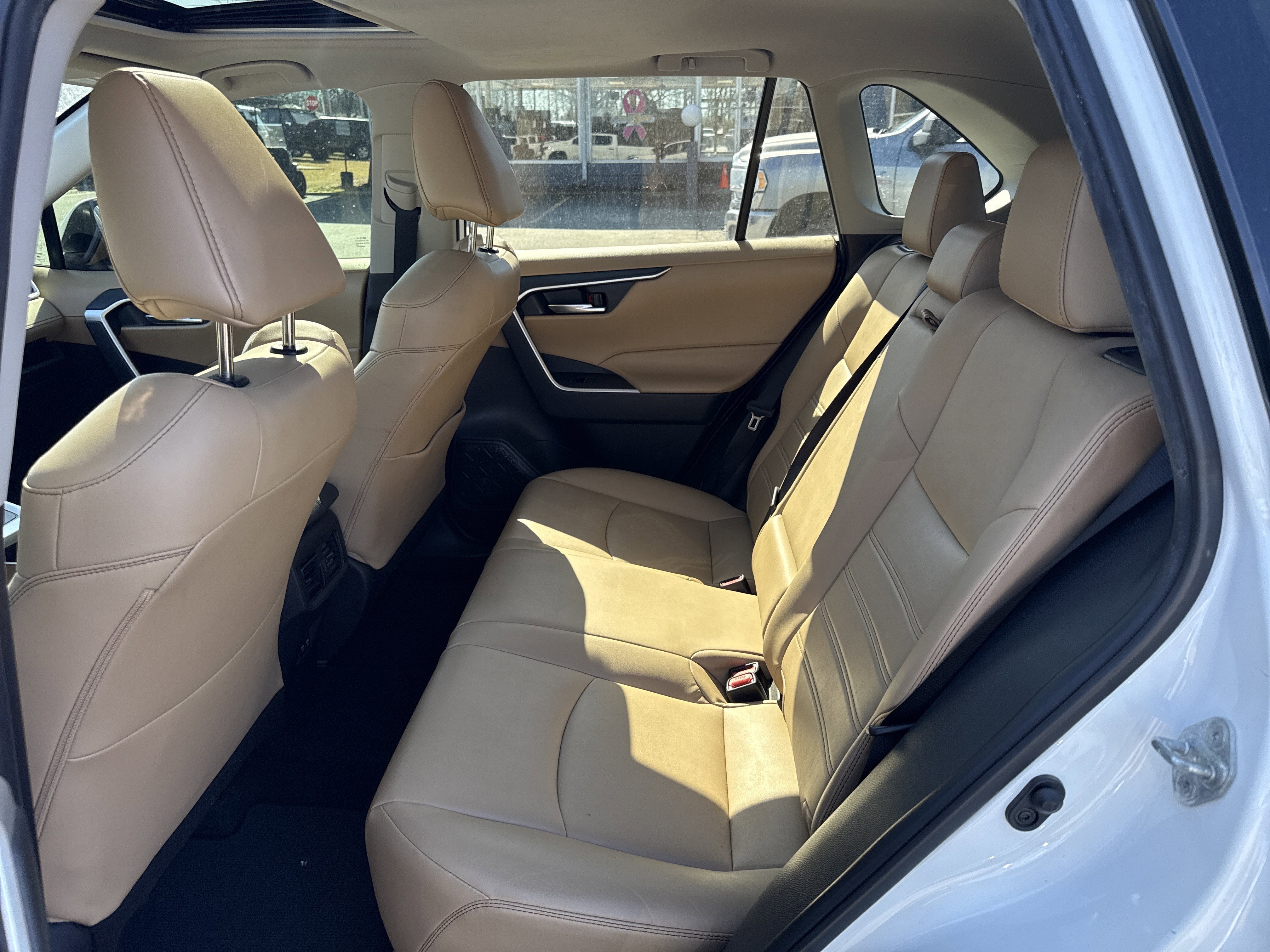 2020 Toyota RAV4 XLE Premium