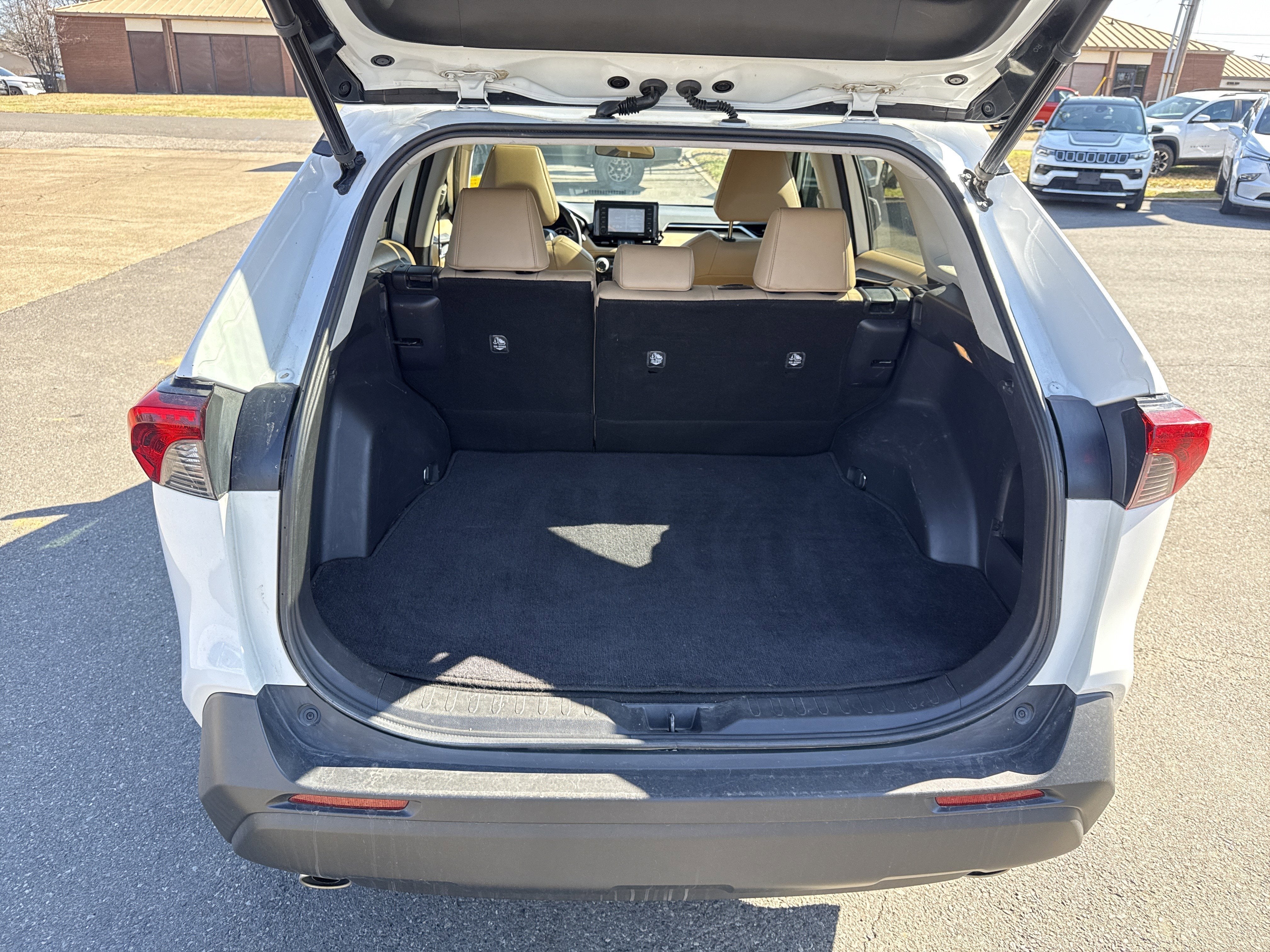 2020 Toyota RAV4 XLE Premium