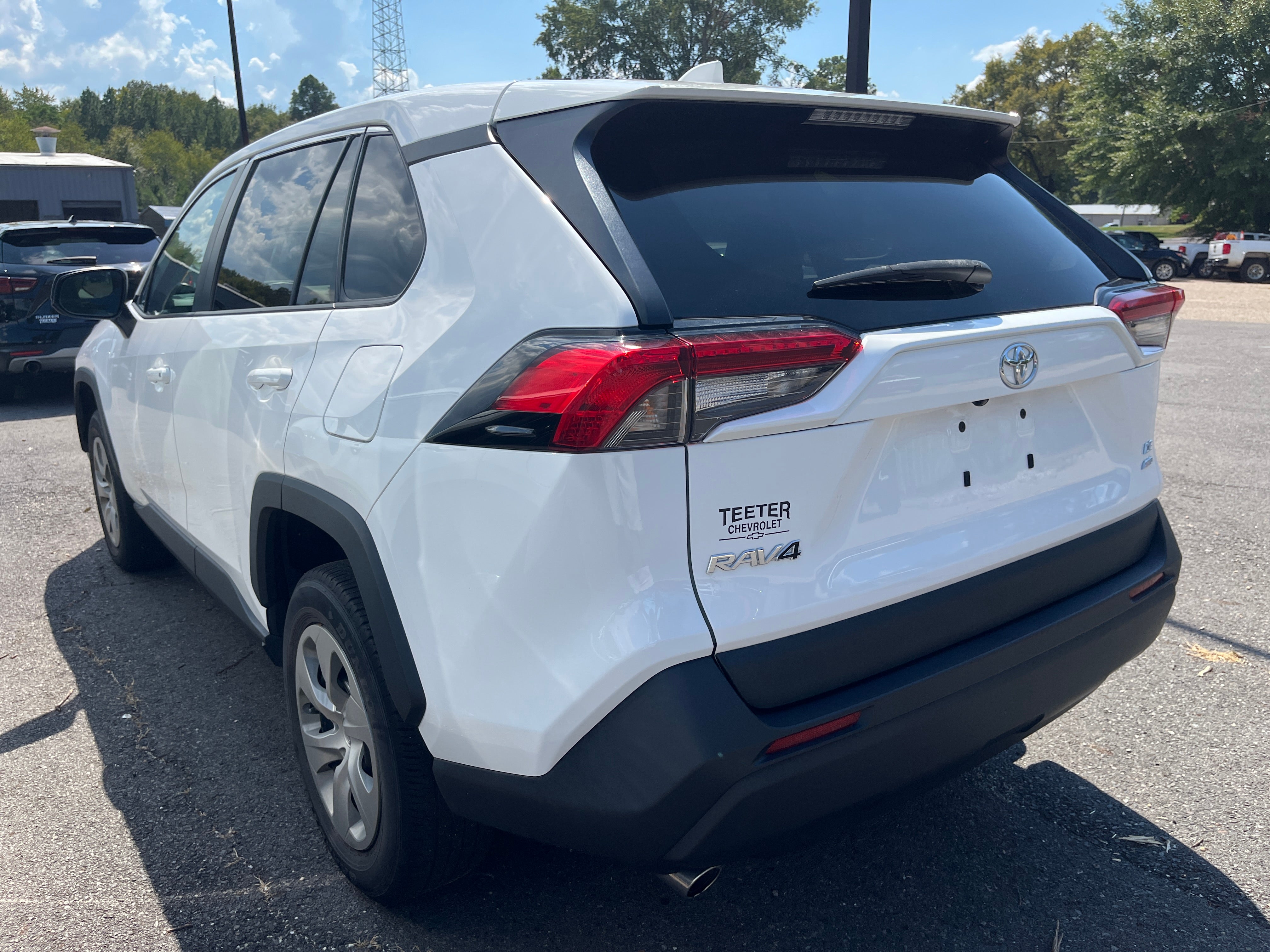 2023 Toyota RAV4 LE