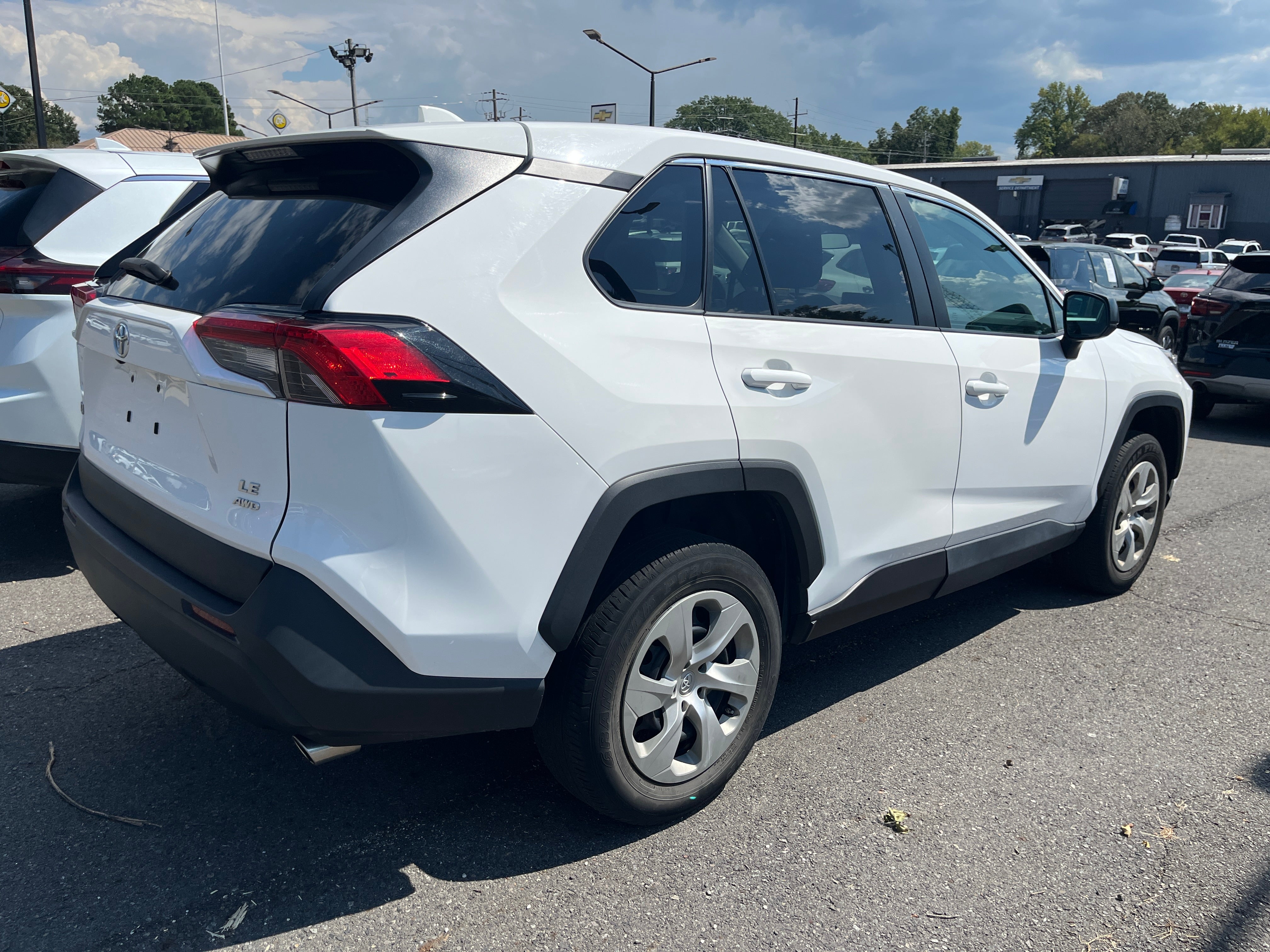 2023 Toyota RAV4 LE