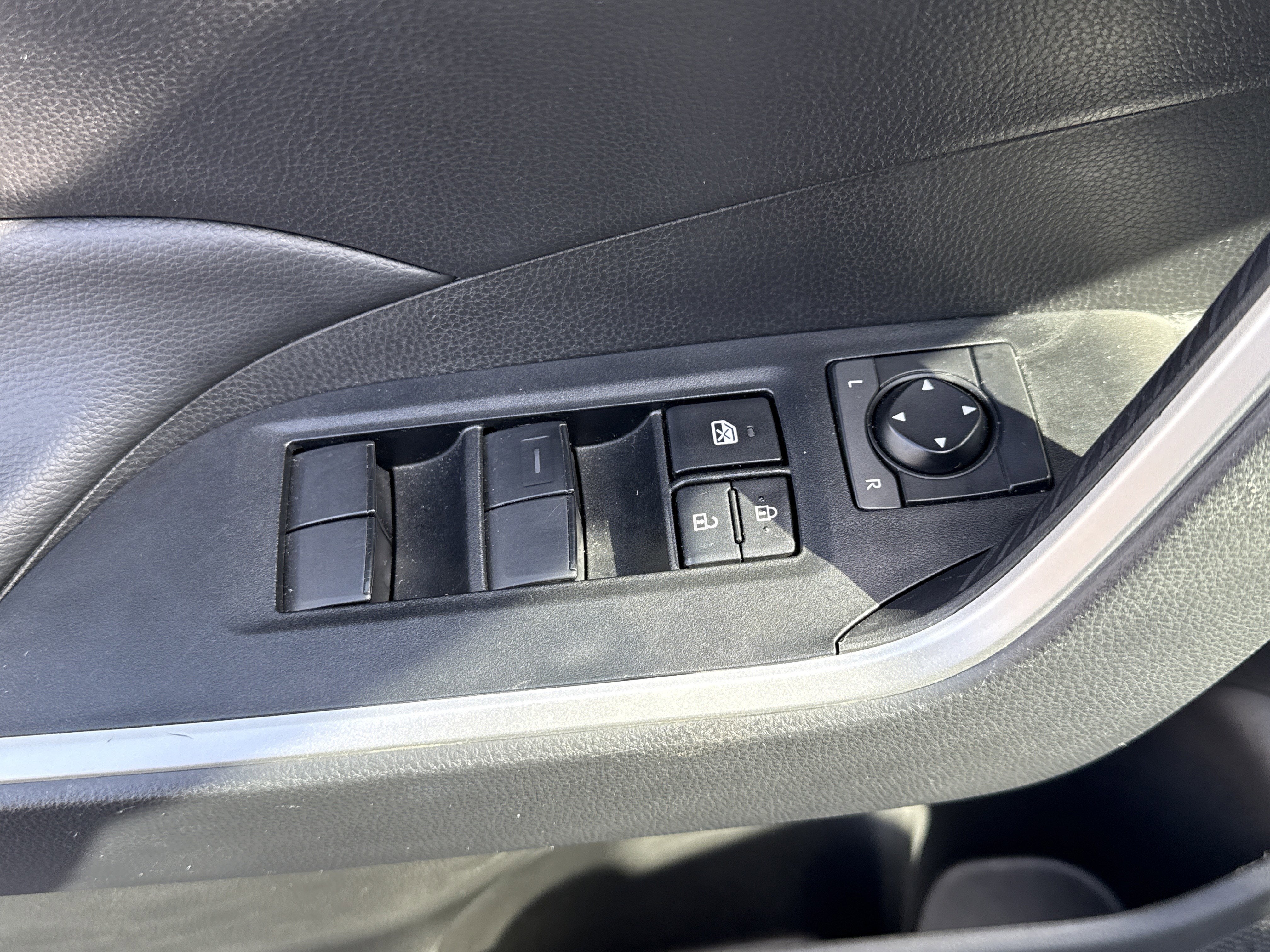 2025 Toyota RAV4 Base