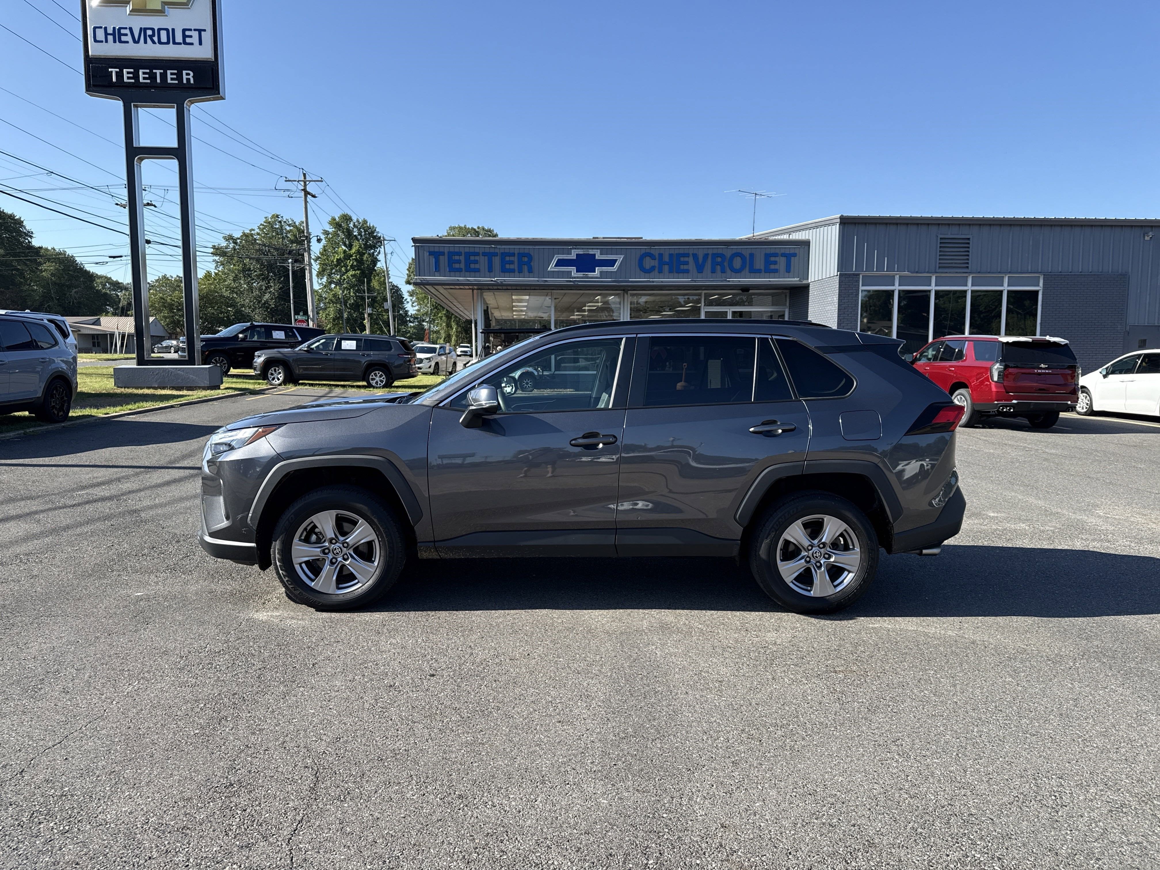 2022 Toyota RAV4 XLE