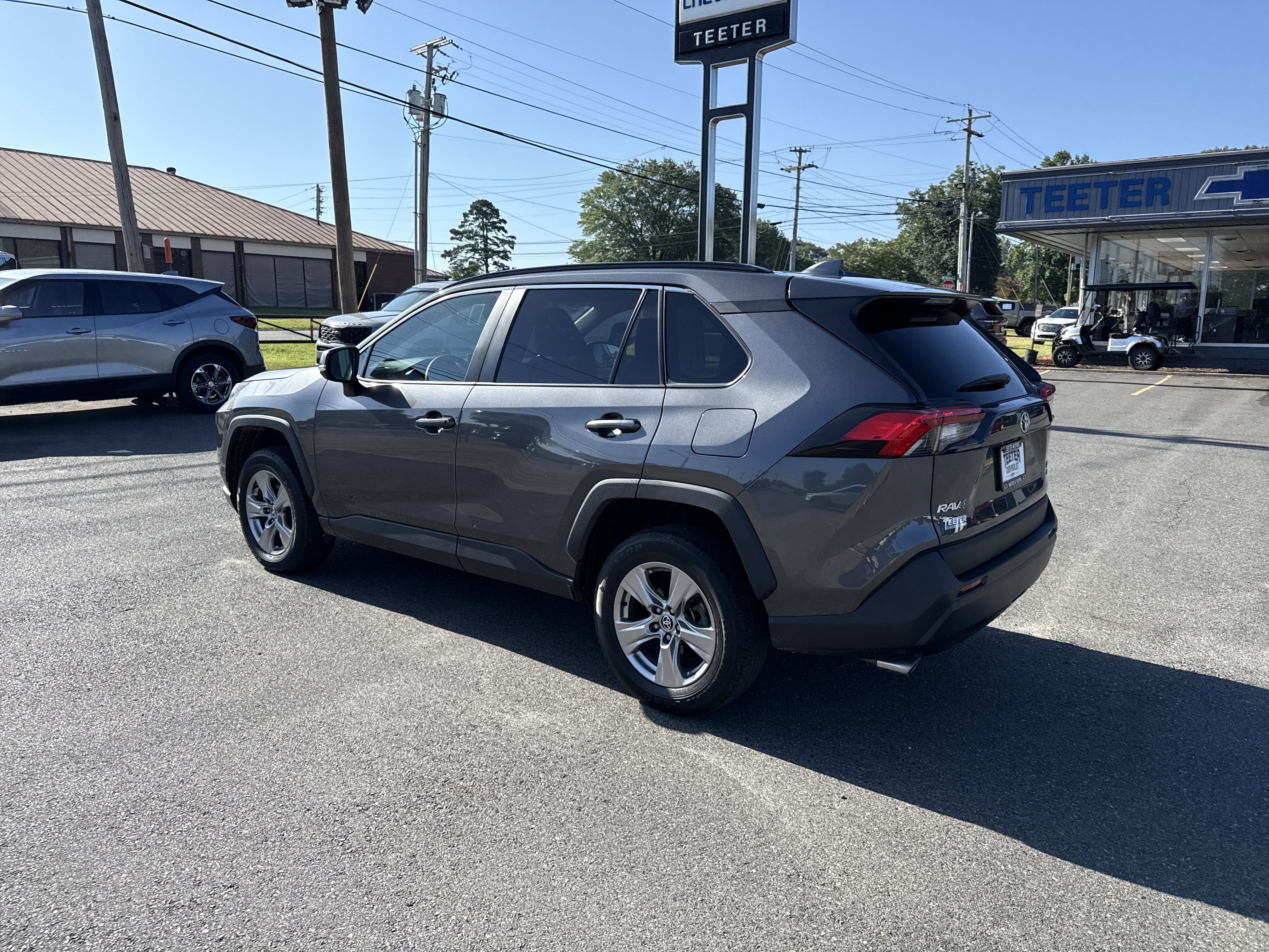 2022 Toyota RAV4 XLE