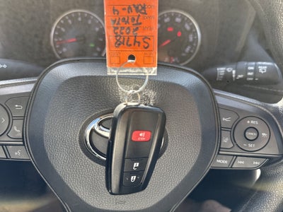 2022 Toyota RAV4 XLE