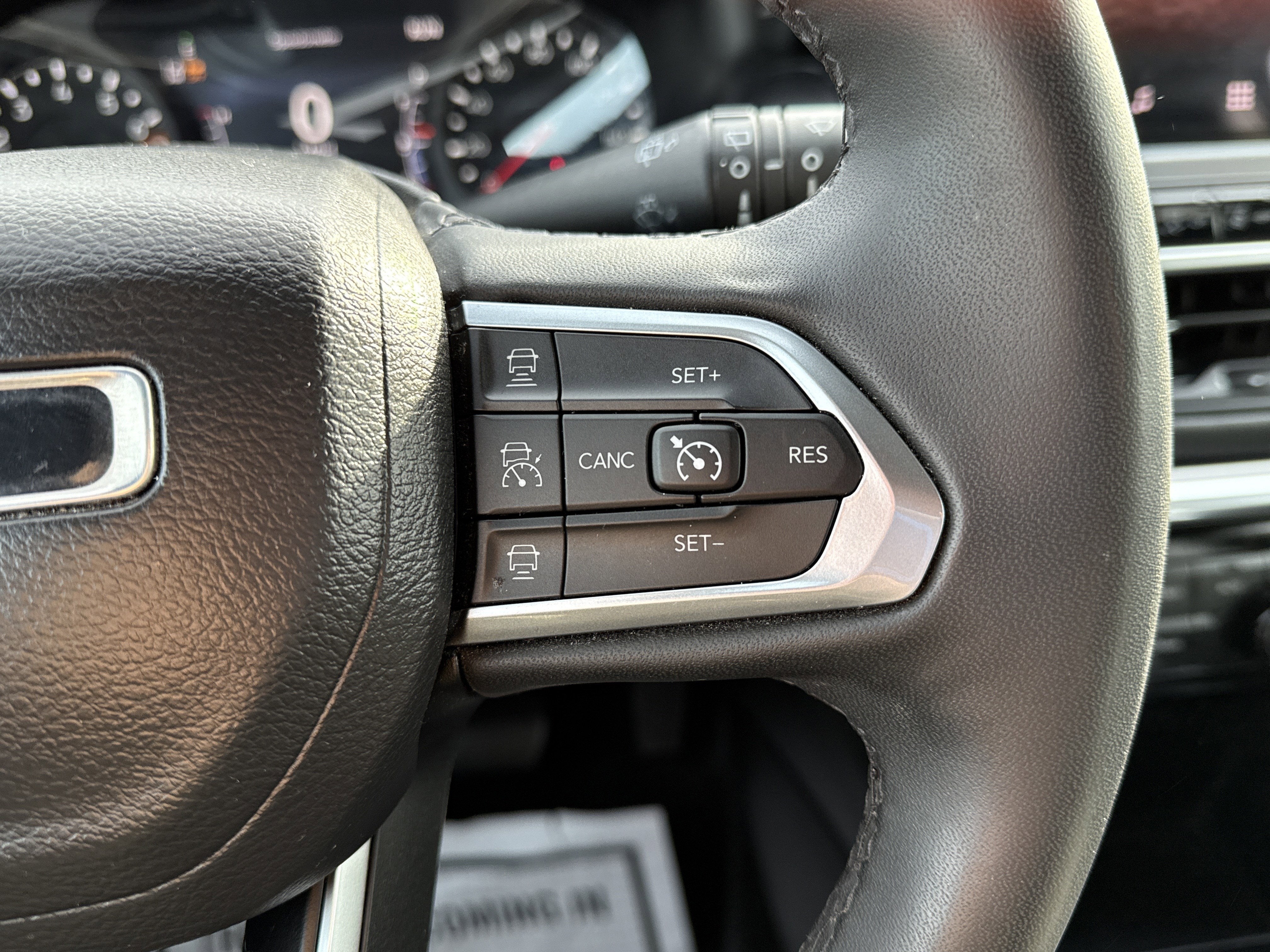 2023 Jeep Compass (RED) Edition