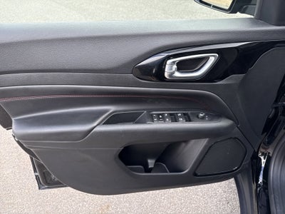 2022 Jeep Compass Base