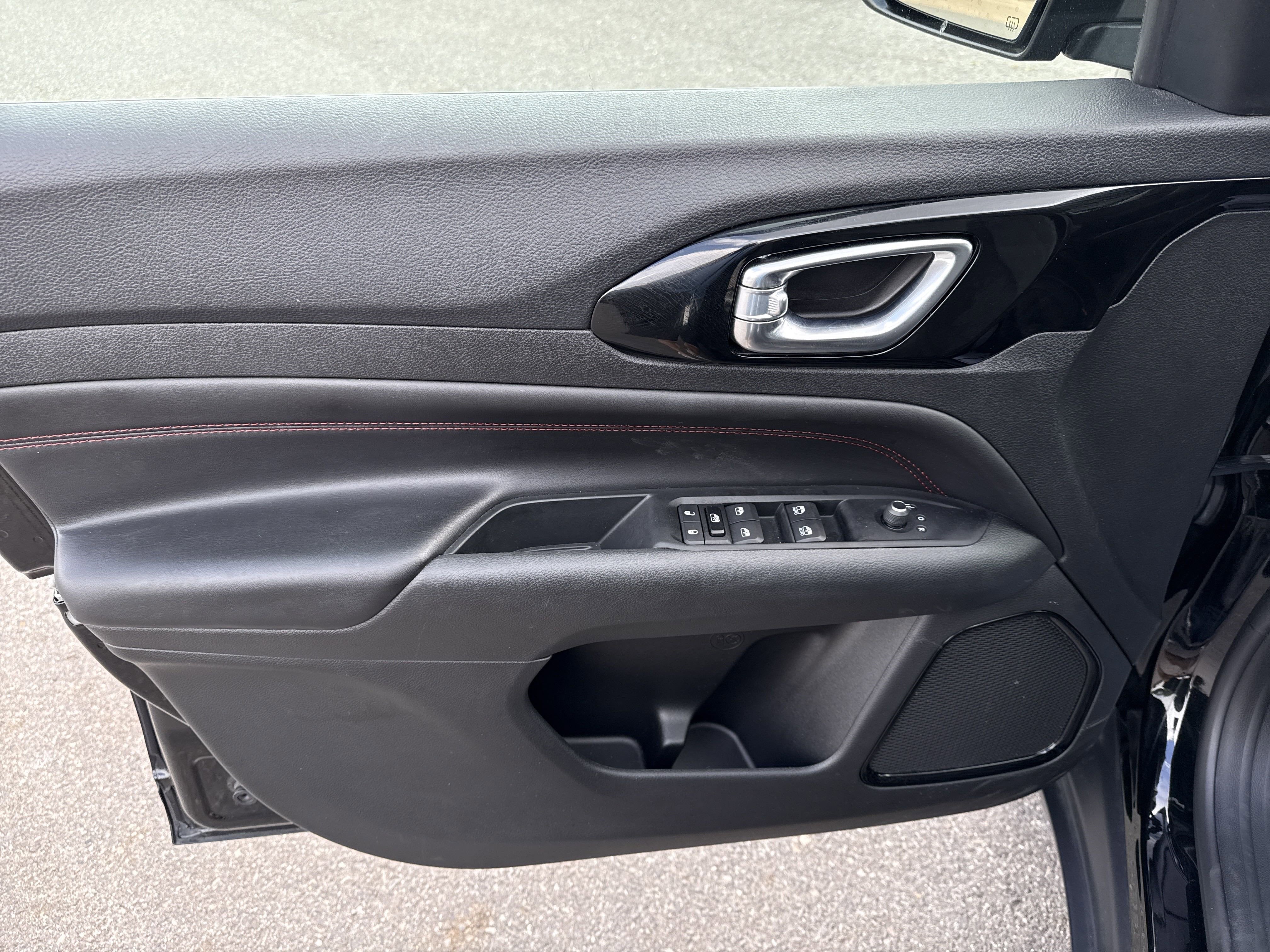 2022 Jeep Compass Base