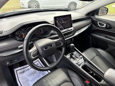 2022 Jeep Compass Base