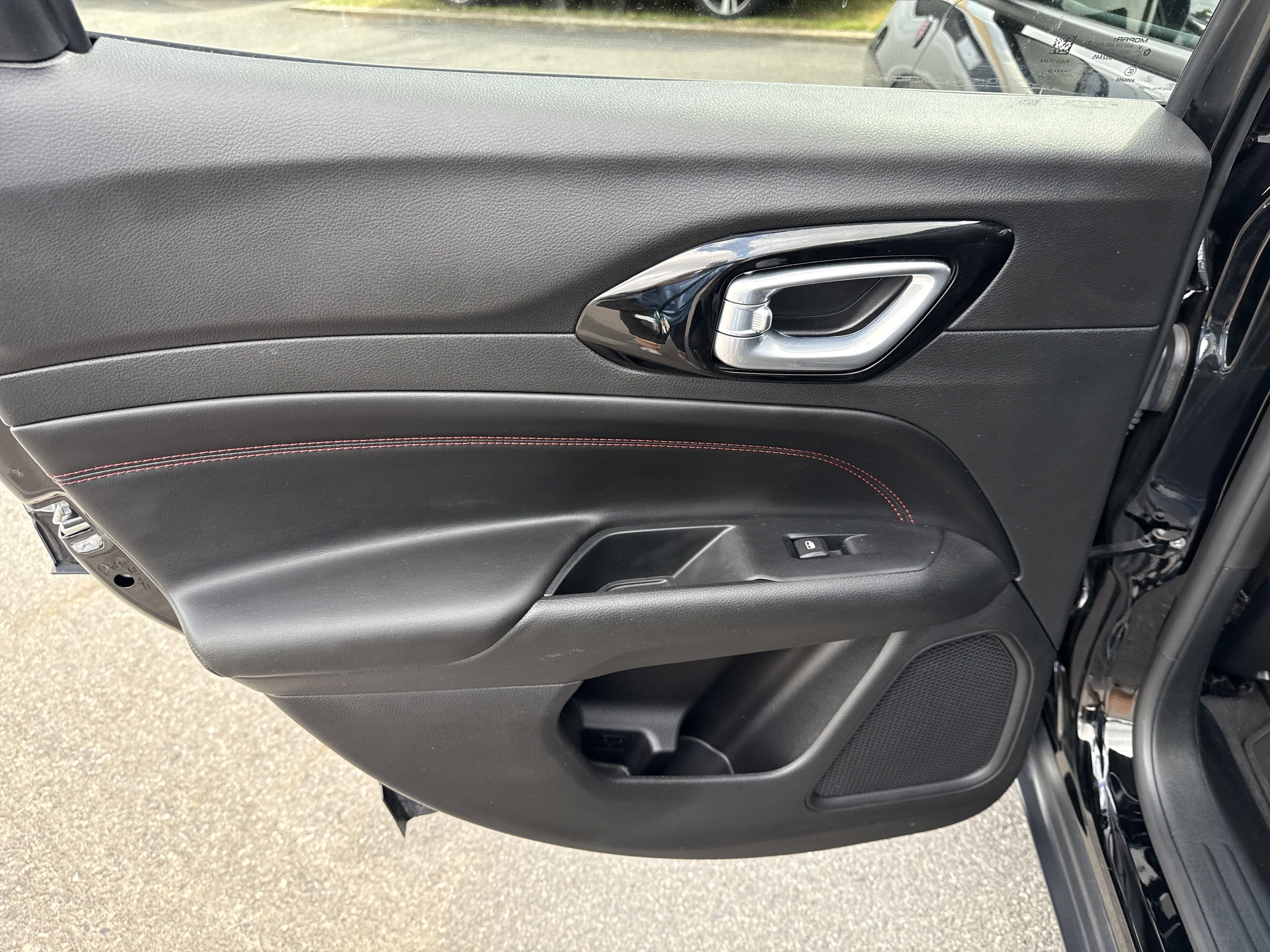 2022 Jeep Compass Base