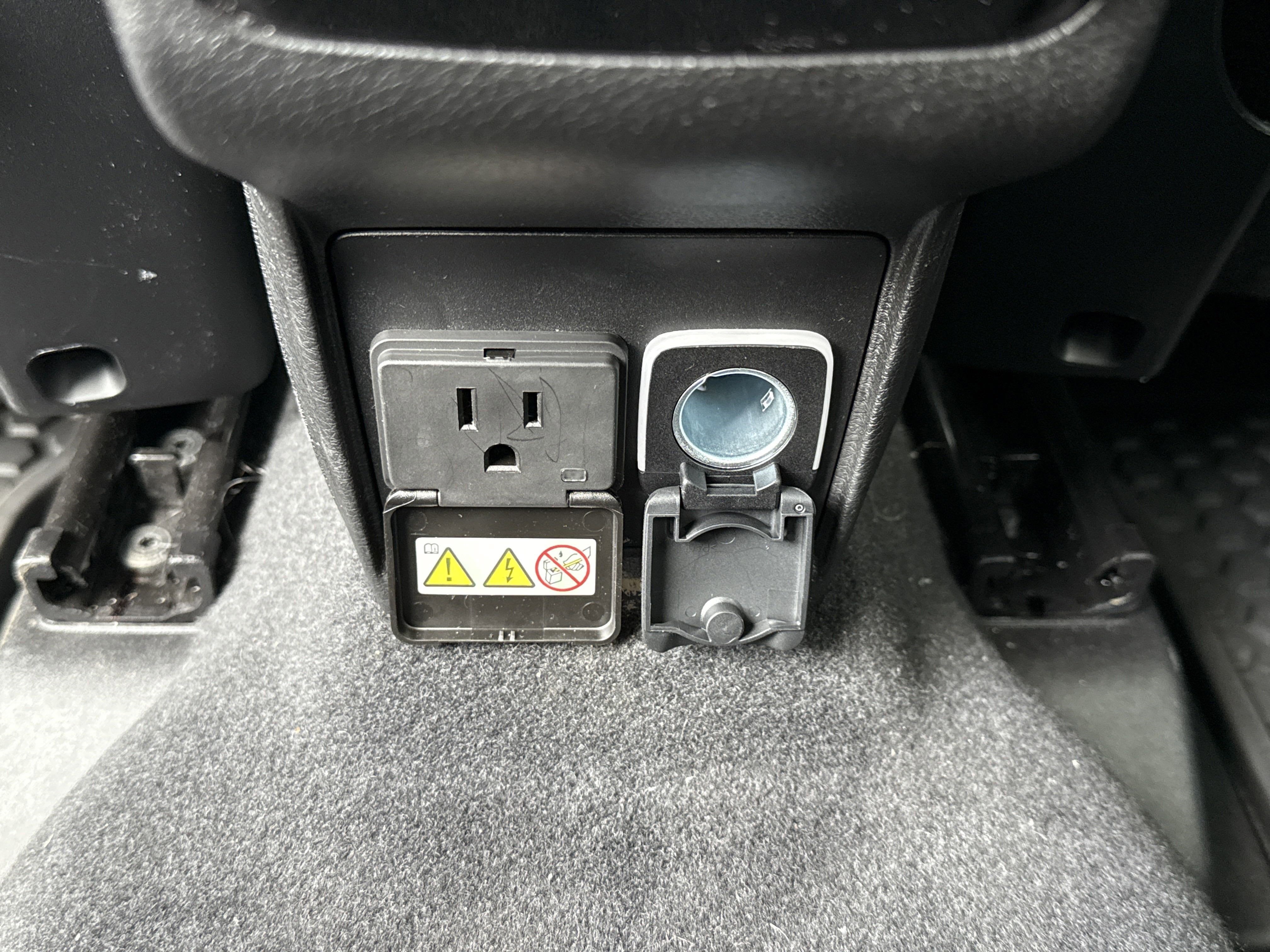 2022 Jeep Compass Base