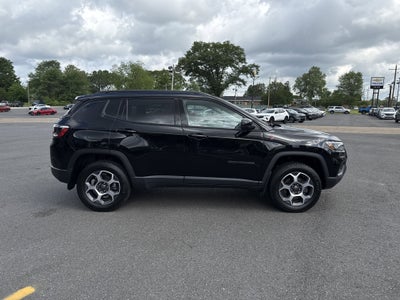 2022 Jeep Compass Base