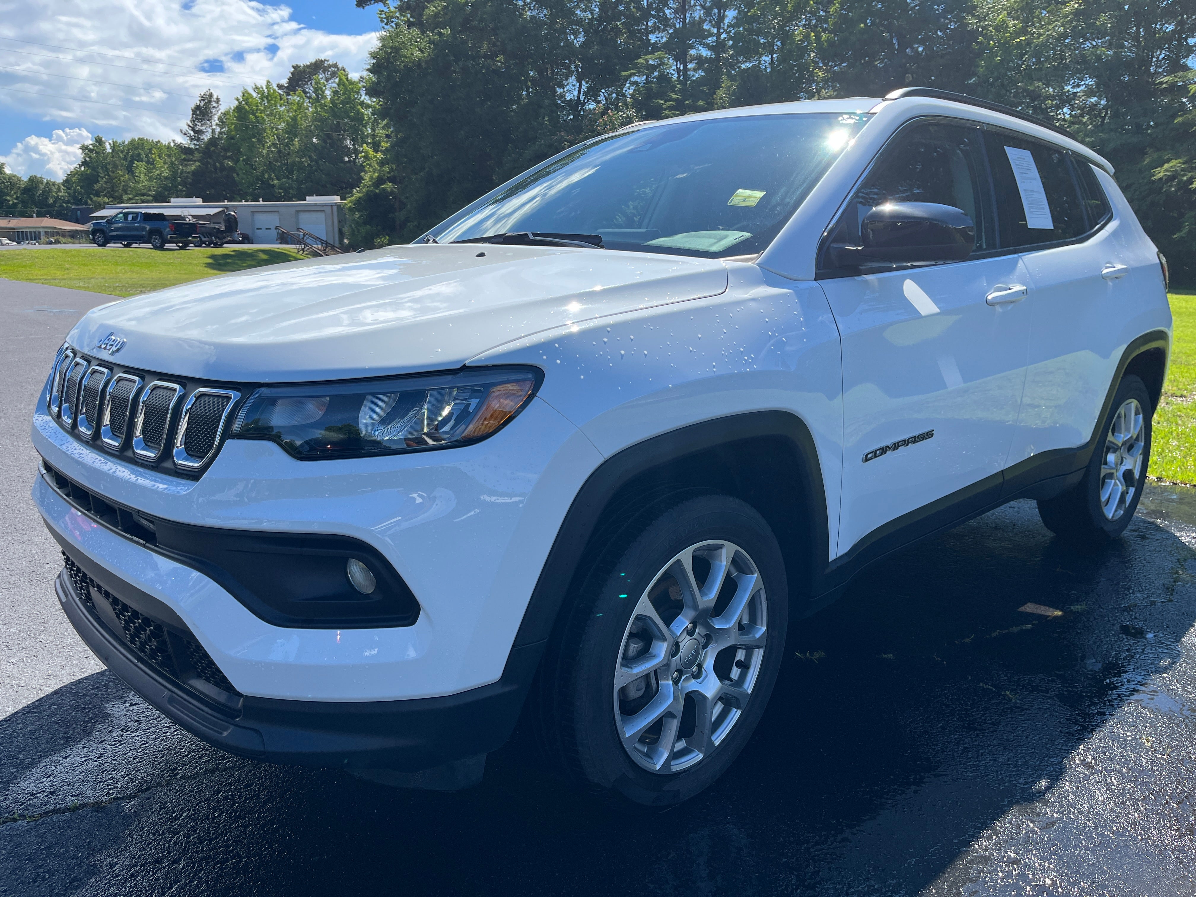 2022 Jeep Compass Latitude Lux 4X4's photo