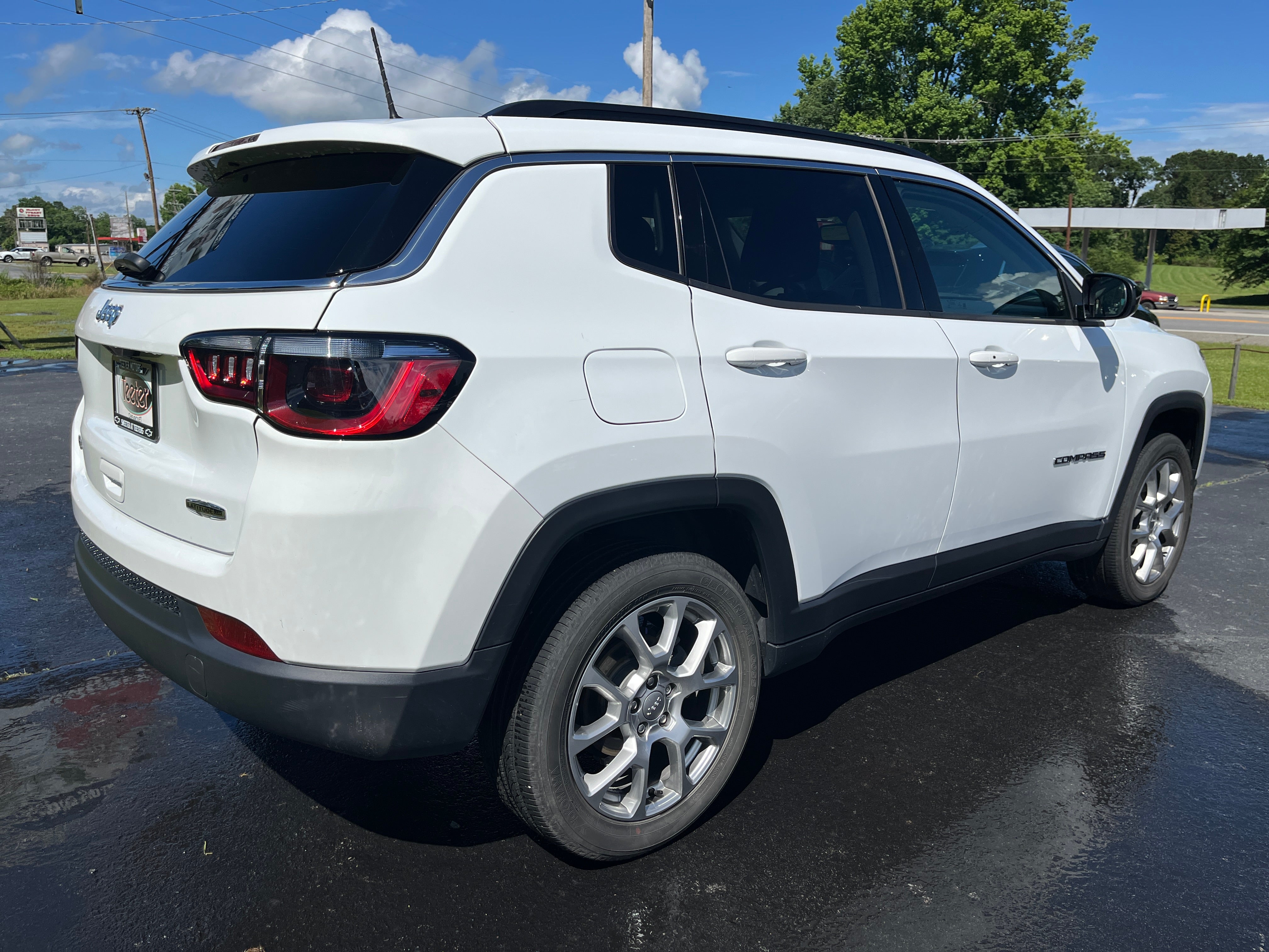2022 Jeep Compass Latitude Lux
