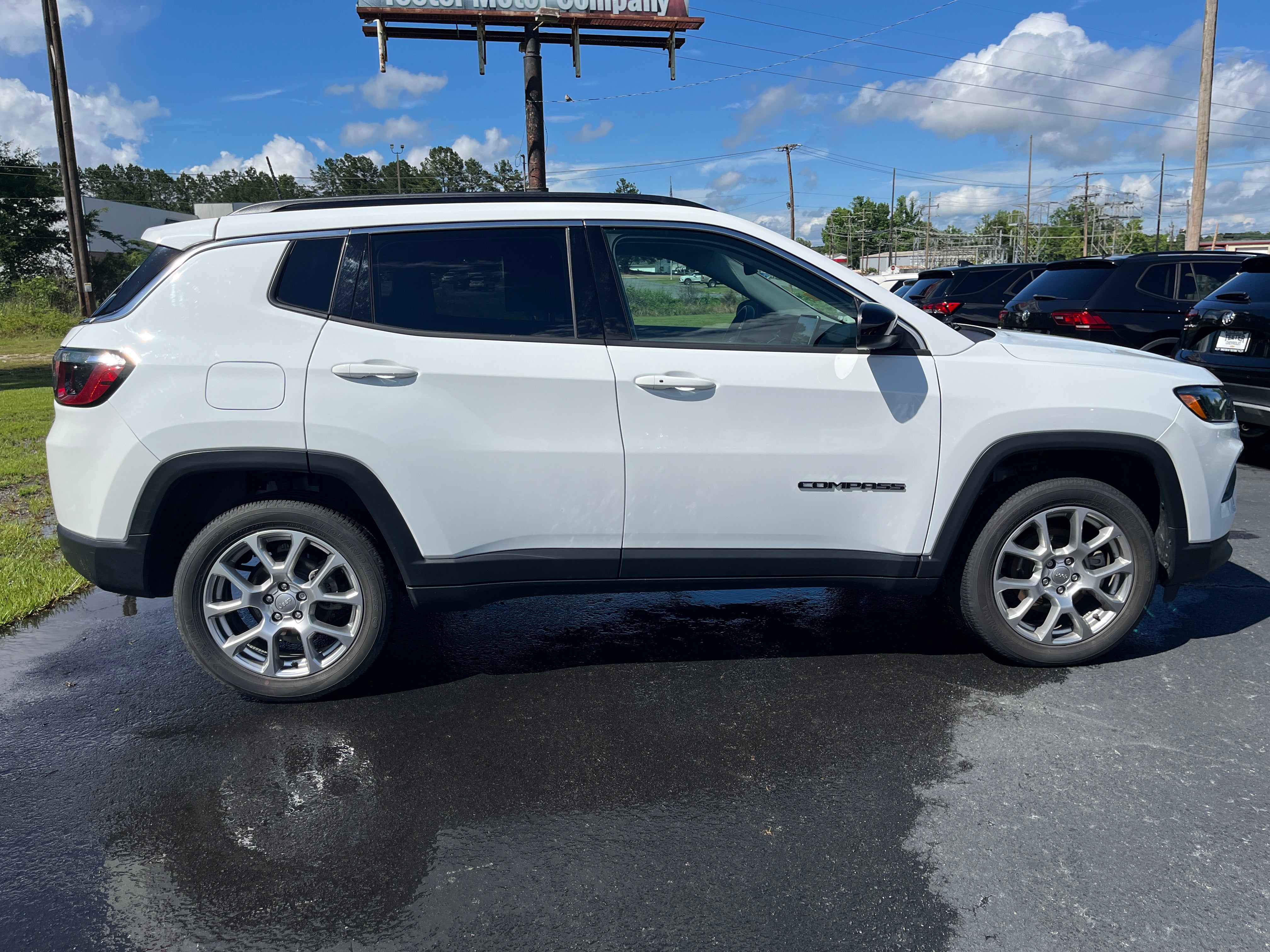 2022 Jeep Compass Latitude Lux