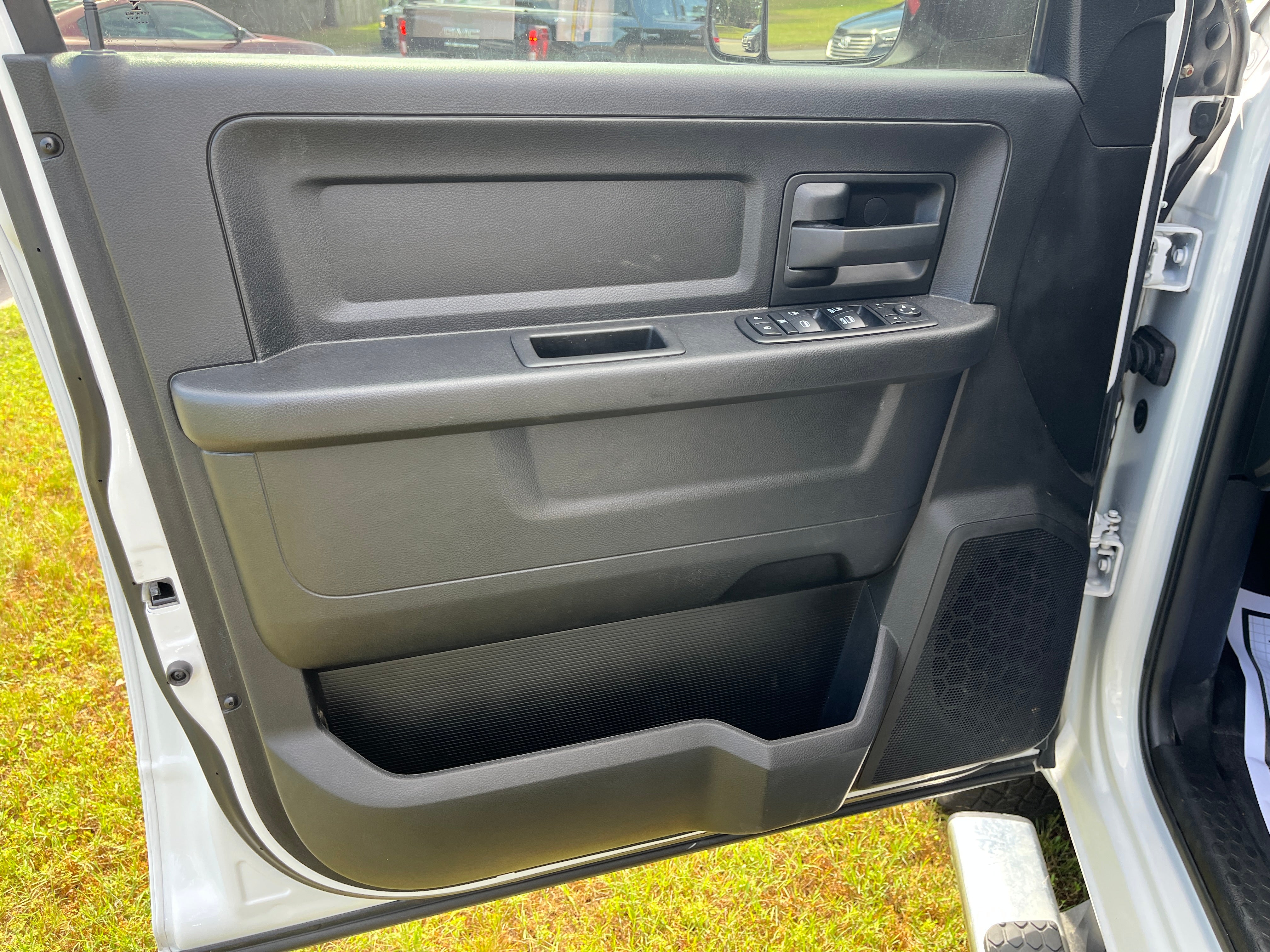 2018 RAM 3500 Chassis Cab Tradesman