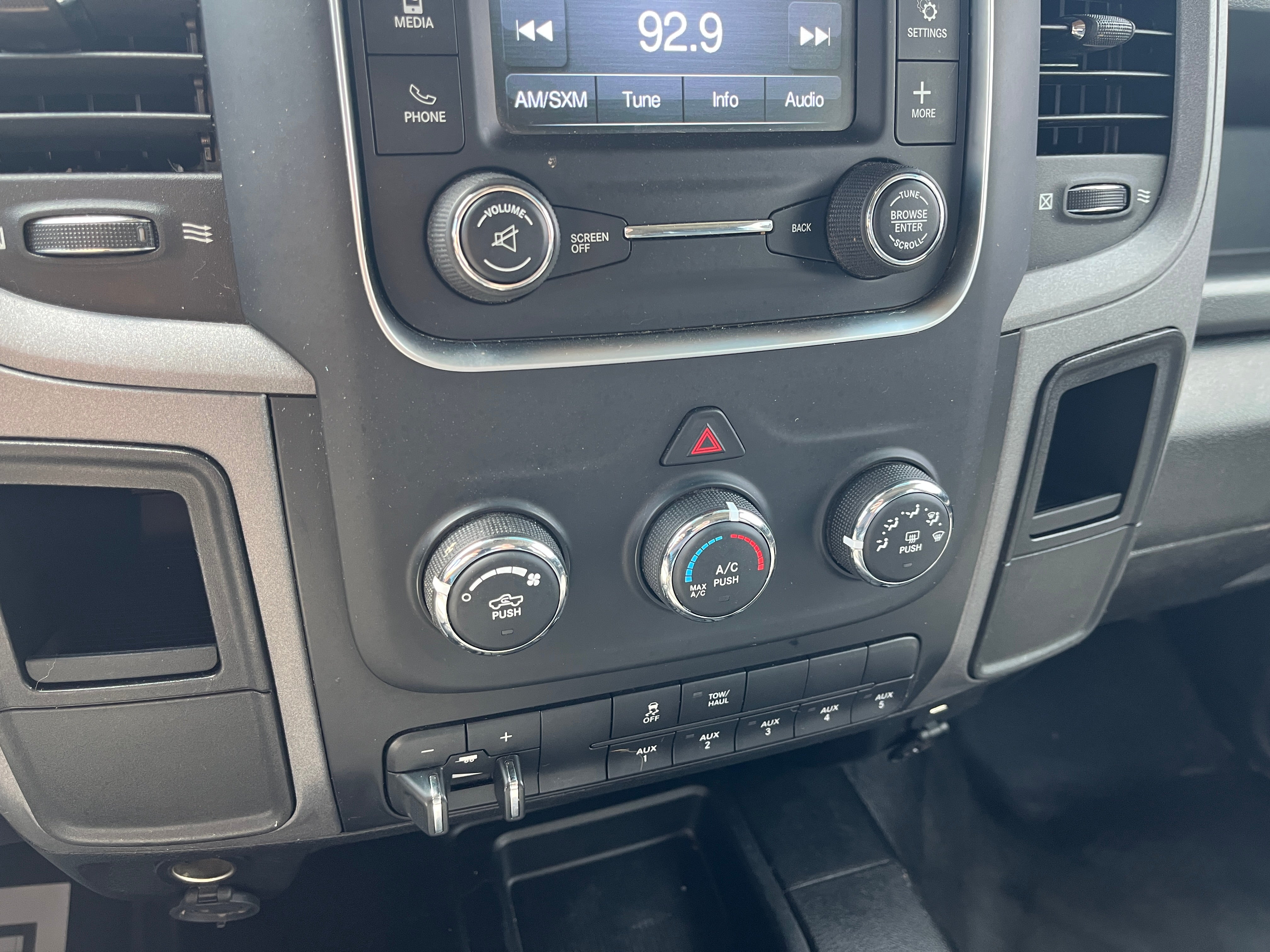 2018 RAM 3500 Chassis Cab Tradesman