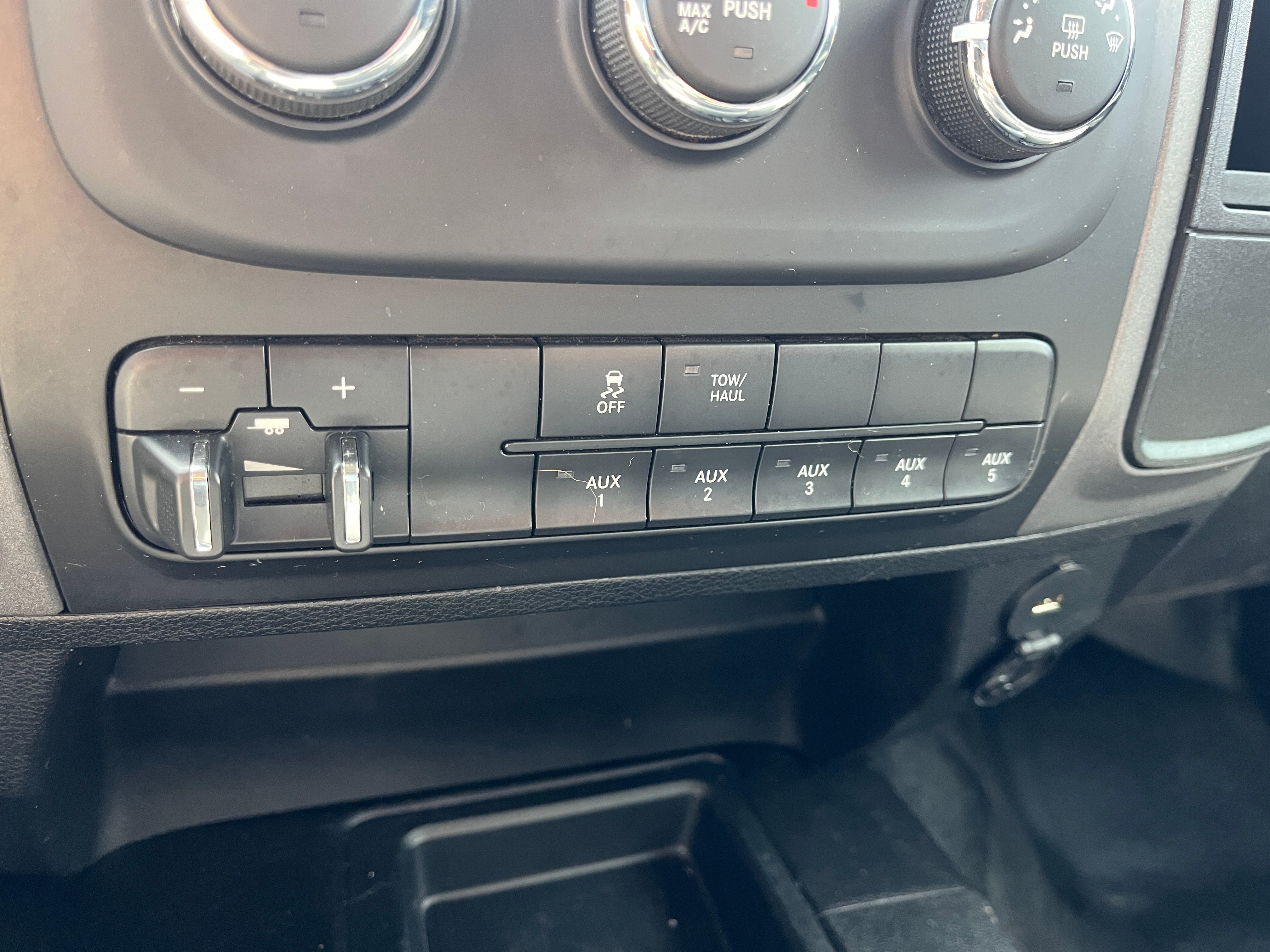 2018 RAM 3500 Chassis Cab Tradesman