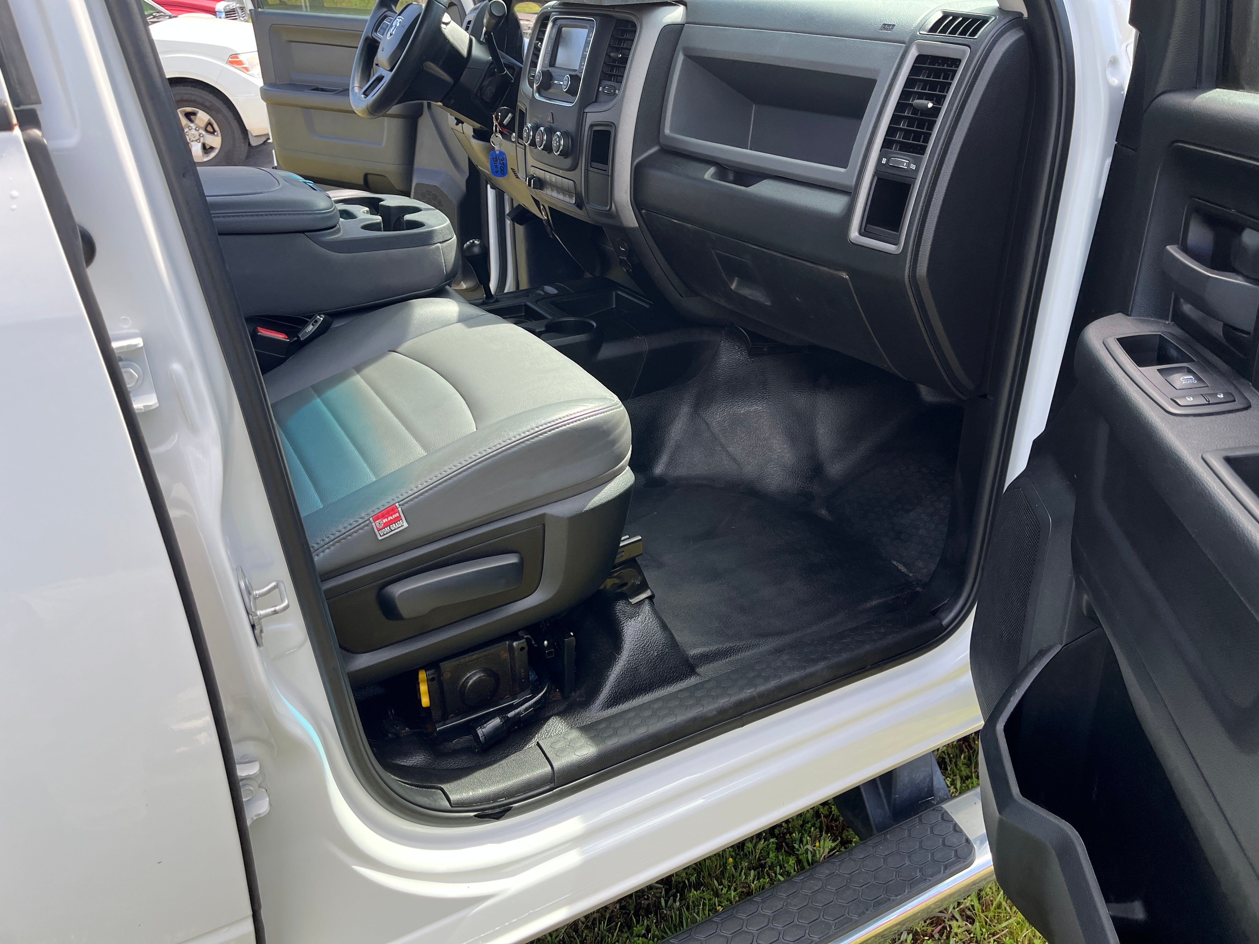 2018 RAM 3500 Chassis Cab Tradesman