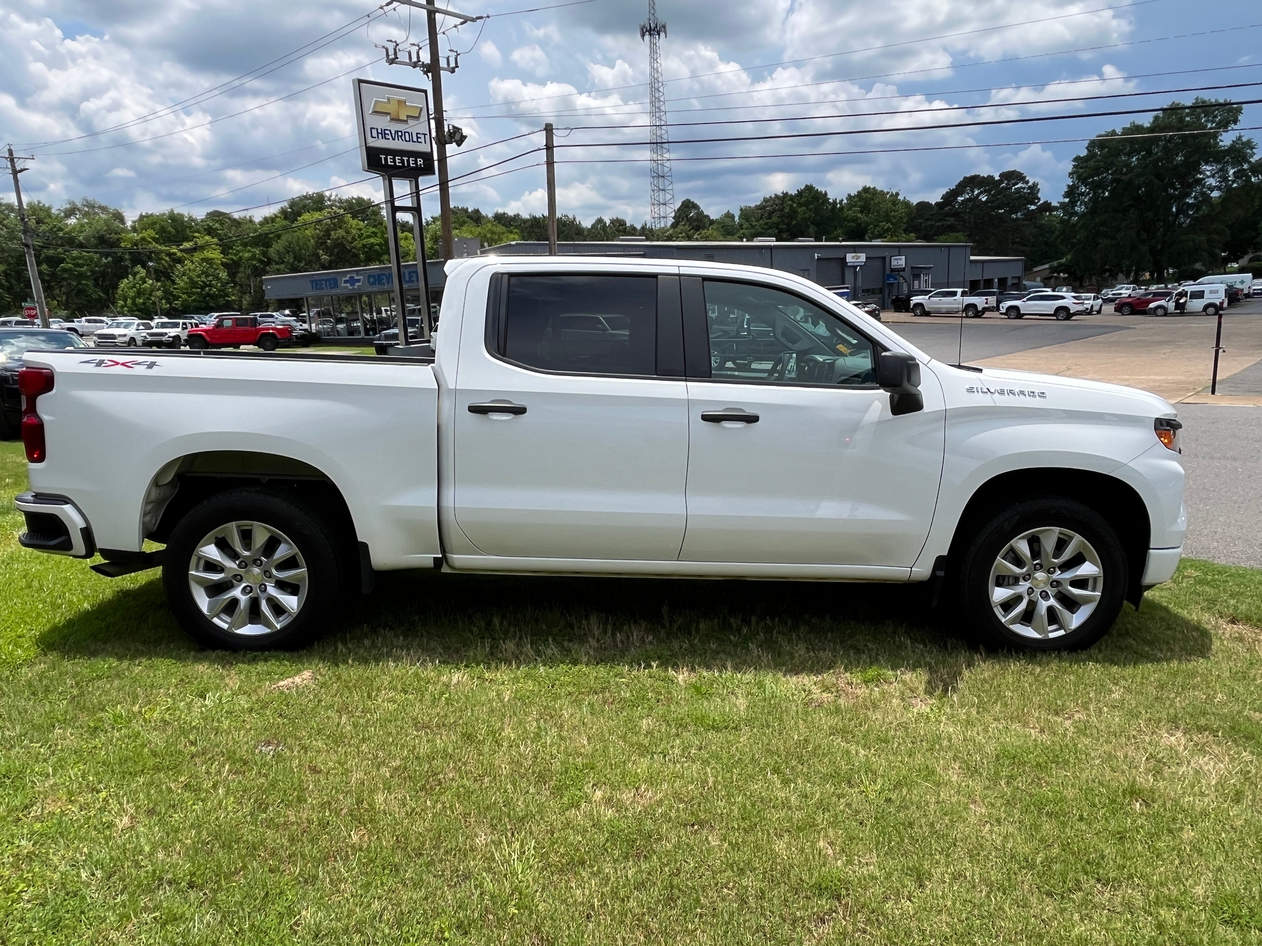 2022 Chevrolet Silverado 1500 Custom